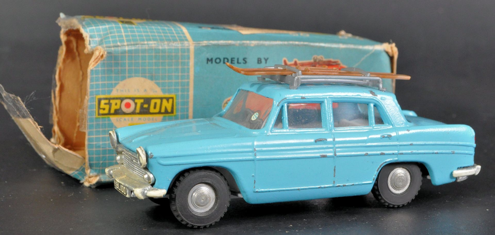 ORIGINAL VINTAGE TRIANG SPOT-ON DIECAST MODEL CAR