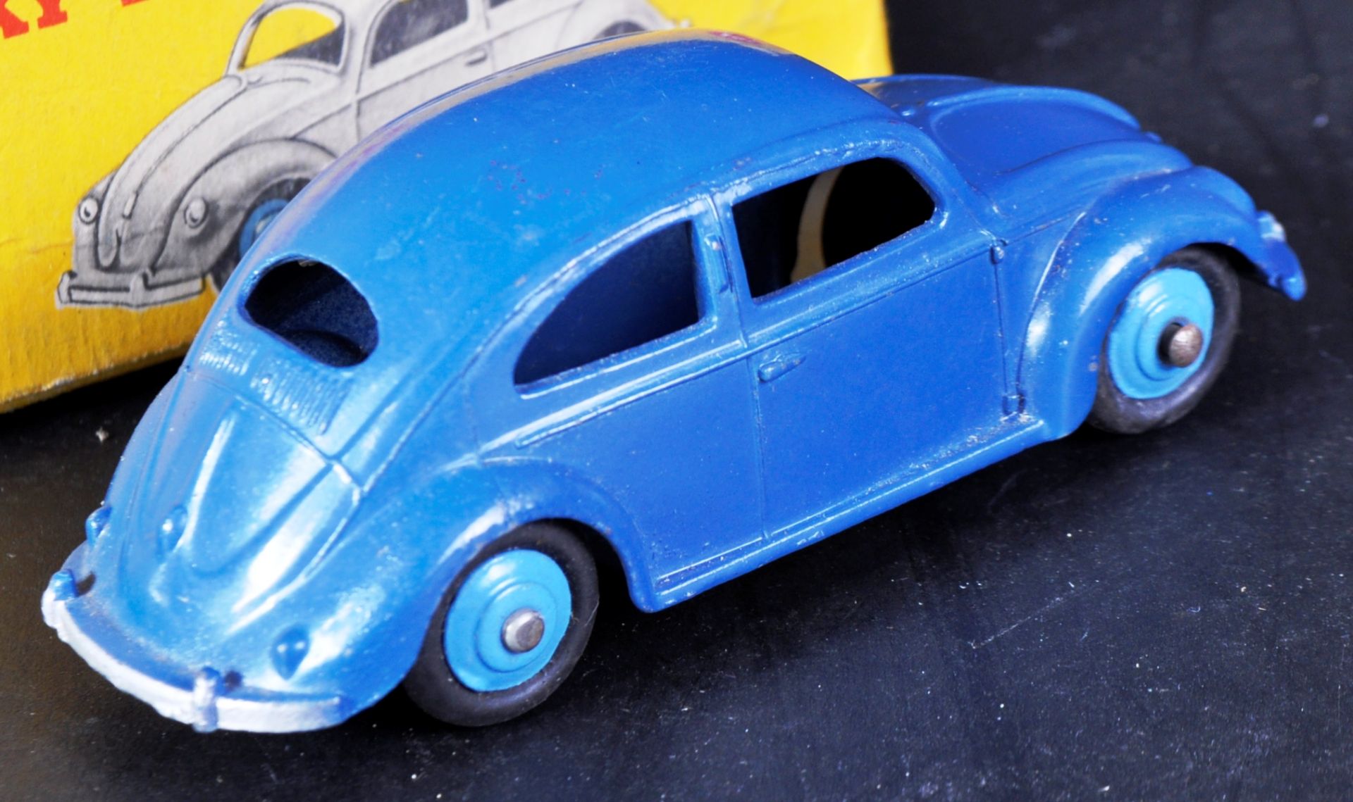 COLLECTION OF VINTAGE DINKY TOYS DIECAST MODEL CARS - Image 7 of 7