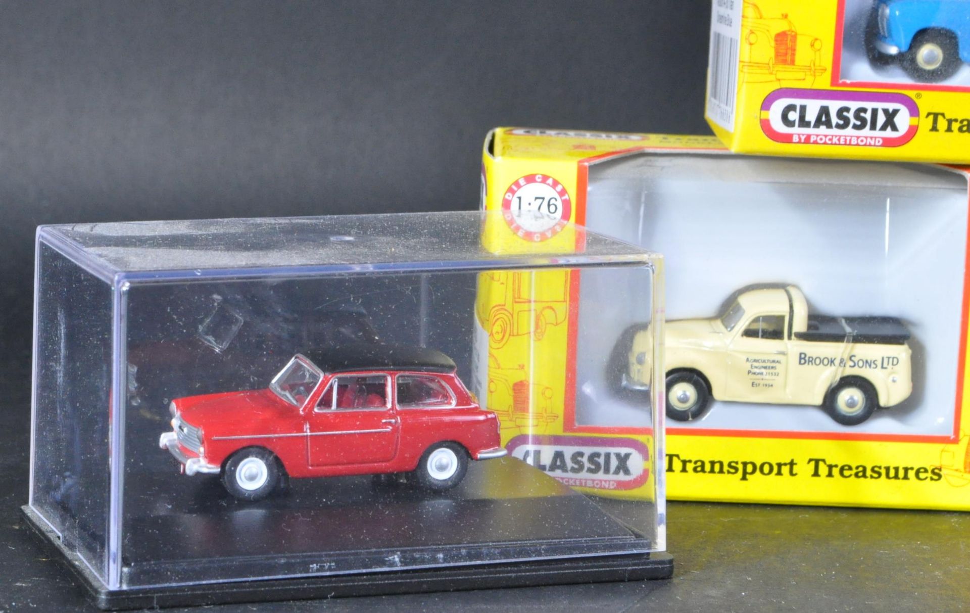 COLLECTION OF ASSORTED 1/76 SCALE DIECAST MODEL CARS - Bild 2 aus 6