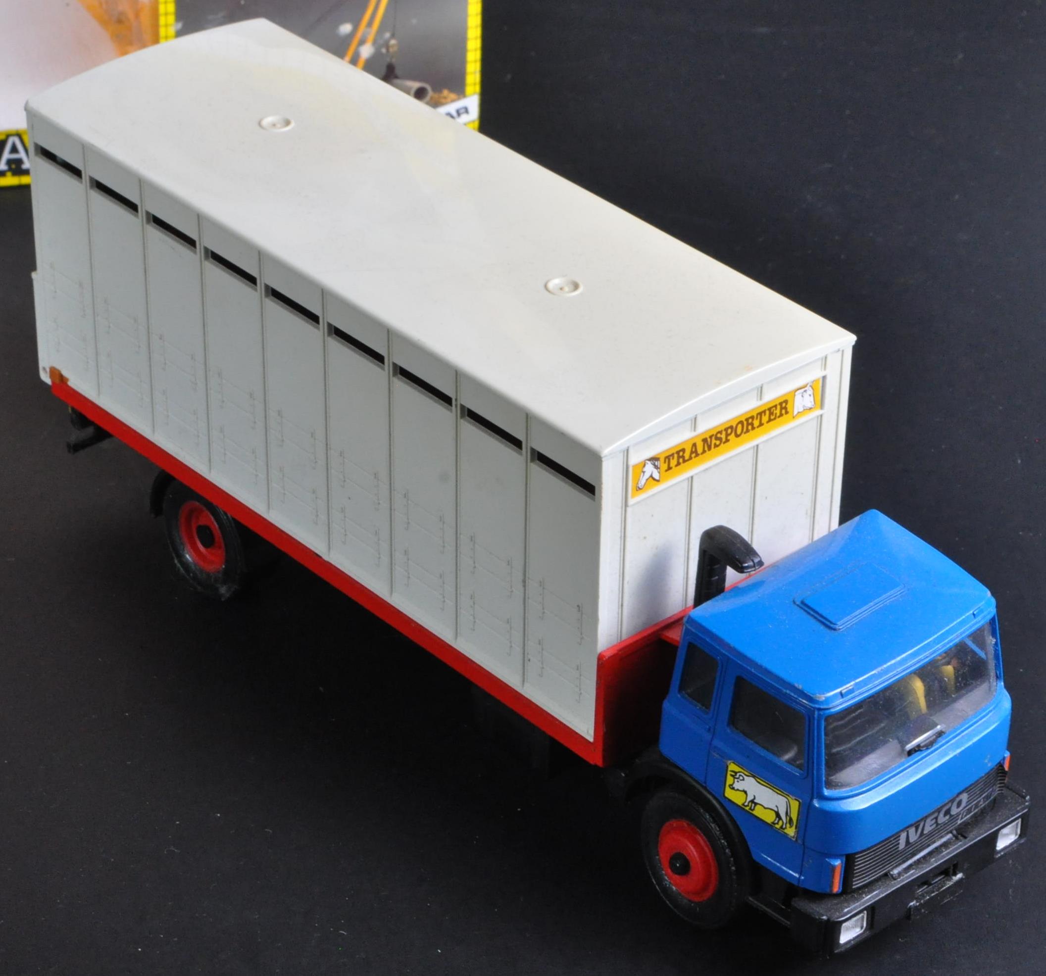 COLLECTION OF ASSORTED FARMING & CONSTRUCTION INTEREST DIECAST MODELS - Image 3 of 9