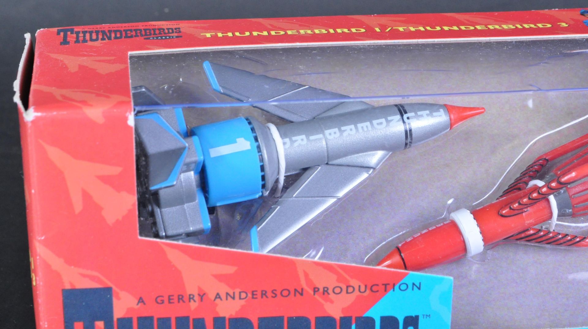 TWO ORIGINAL CORGI DIECAST MODEL THUNDERBIRDS - Bild 3 aus 8