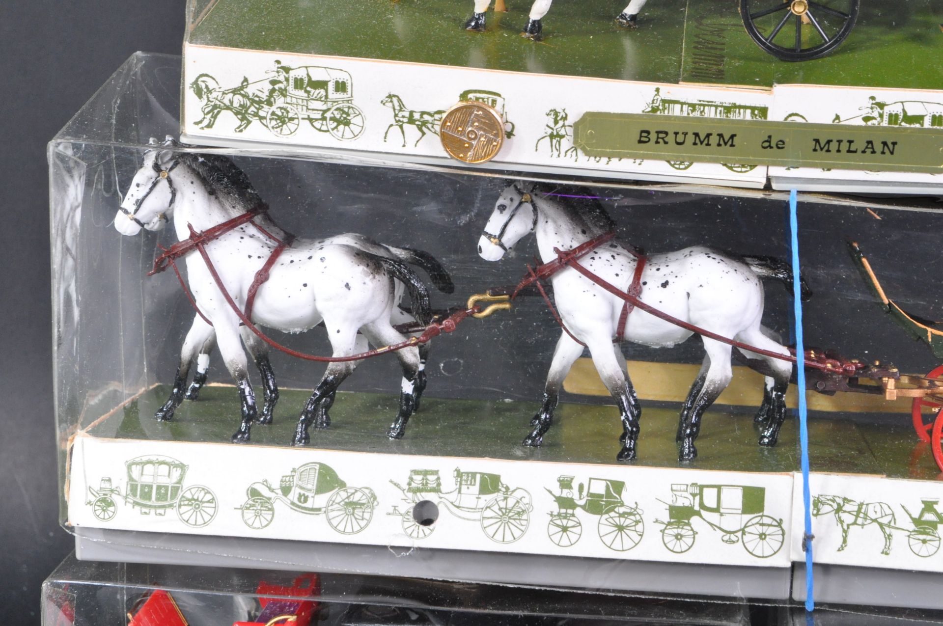 VINTAGE BRUMM 1/43 SCALE HORSE DRAWN CARRIAGES & BRITAIN'S HORSES - Bild 5 aus 6