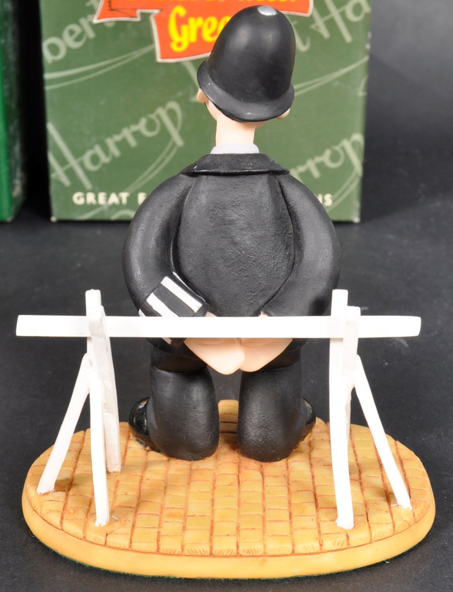 CAMBERWICK GREEN – ROBERT HARROP – FIGURINES / STATUES - Bild 3 aus 19