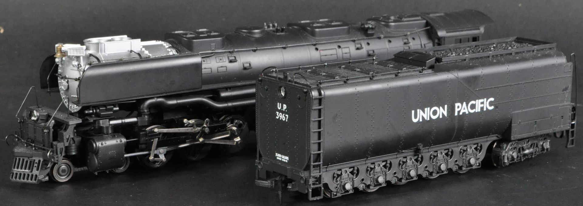 RIVAROSSI HO / 00 GAUGE MODEL RAILWAY LOCOMOTIVE ' UNION PACIFIC ' - Bild 2 aus 9