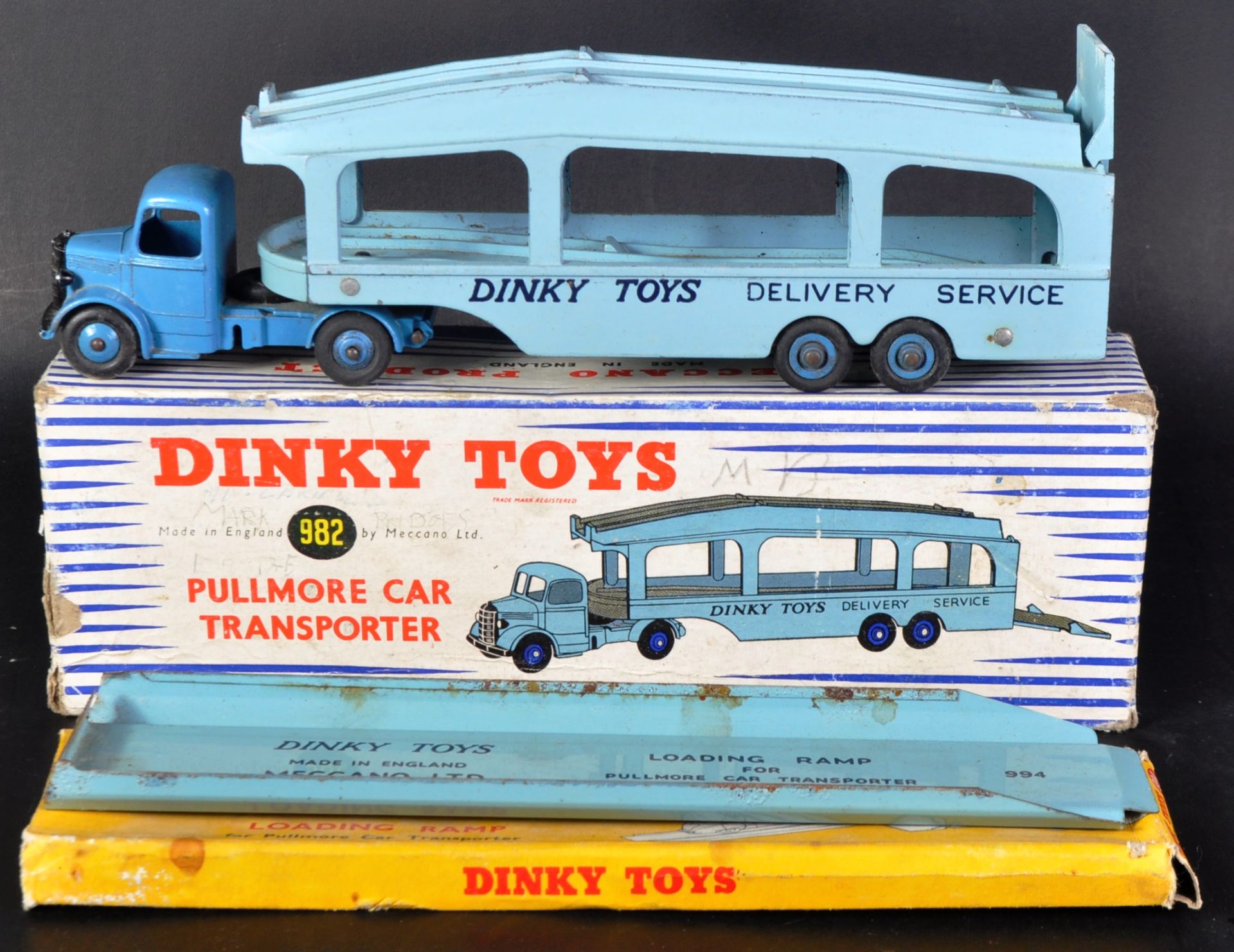 ORIGINAL VINTAGE DINKY TOYS DIECAST MODEL CAR TRANSPORTER