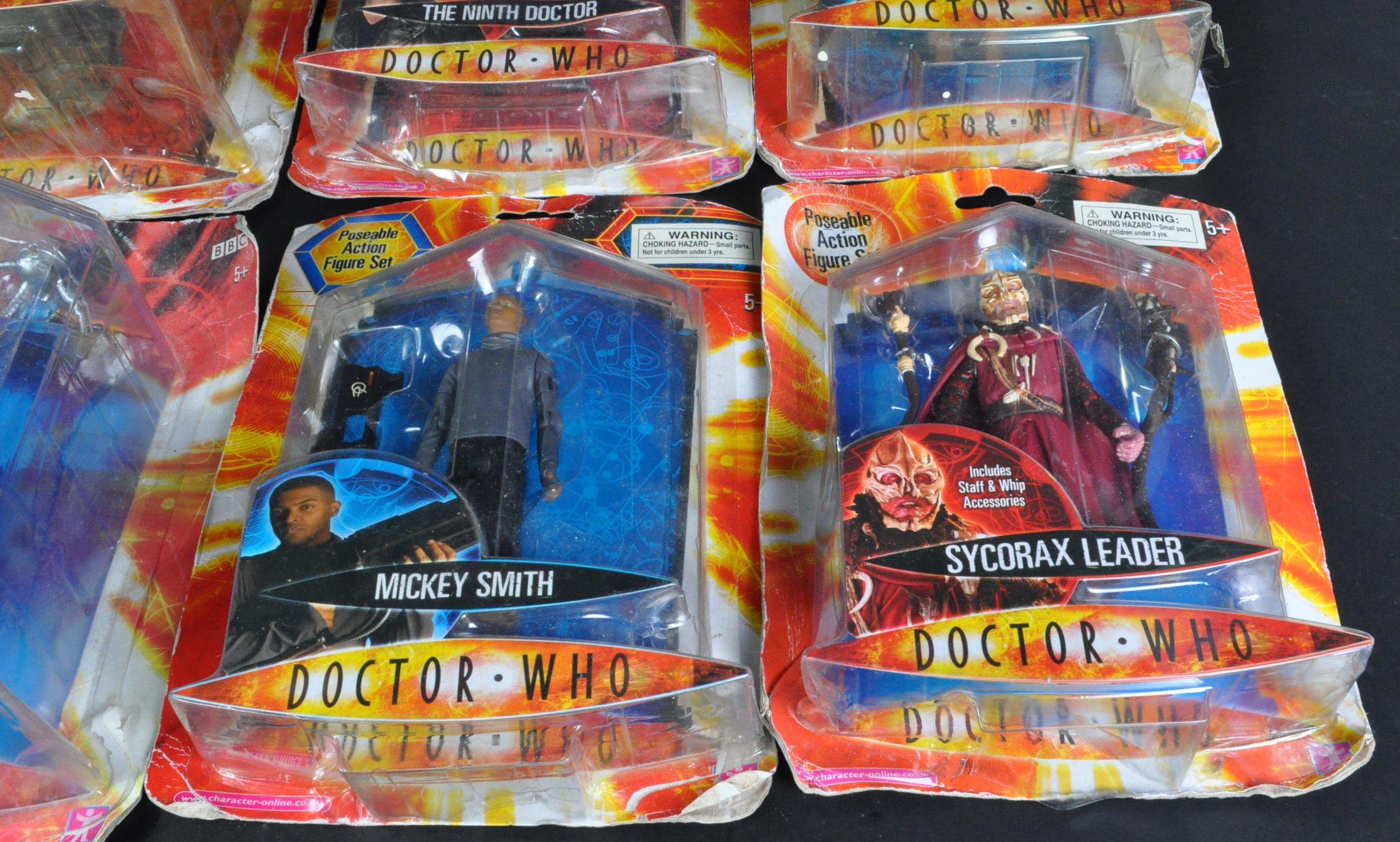 DOCTOR WHO - CHARACTER OPTIONS - COLLECTION OF ACTION FIGURES - Image 3 of 5