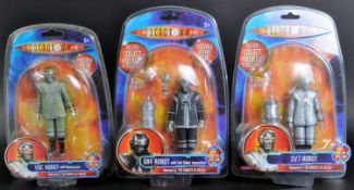 DOCTOR WHO - CHARACTER OPTIONS - ROBOTS OF DEATH ACTION FIGURES