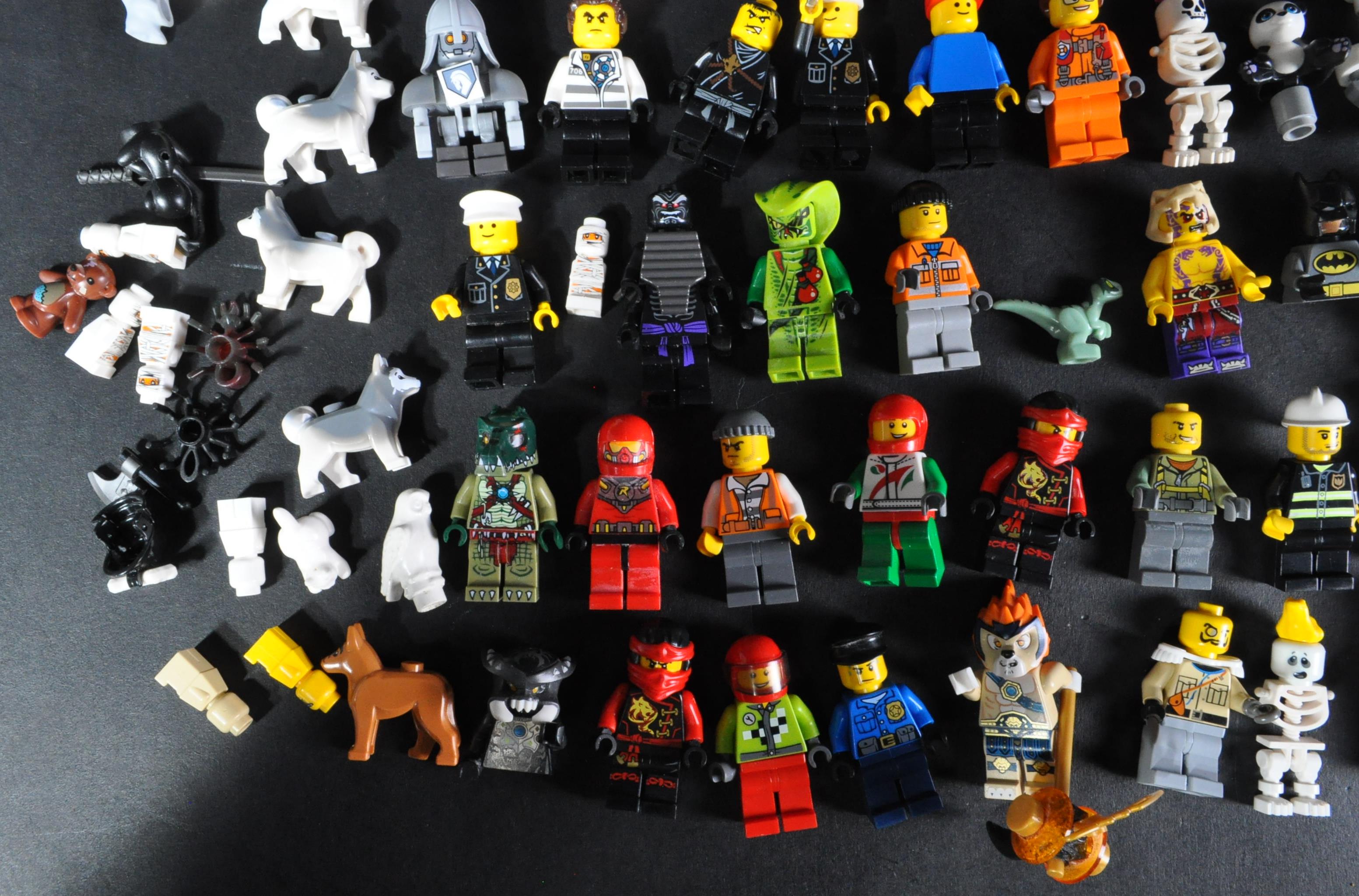 LARGE COLLECTION OF ASSORTED LEGO MINIFIGURES - Image 5 of 6