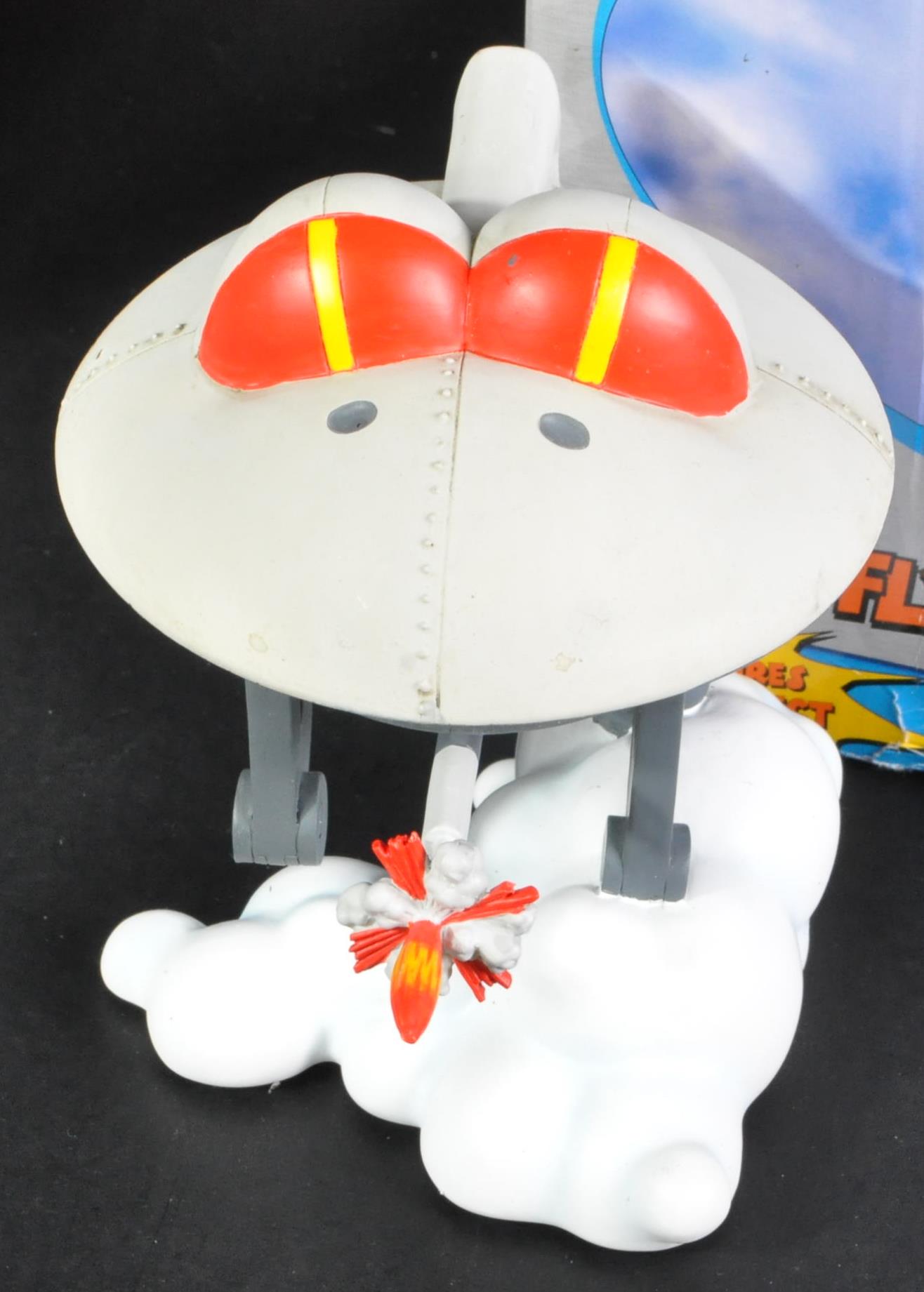 DANGER MOUSE - 25TH ANNIVERSARY COMMEMORATIVE FIGURES - Image 7 of 9