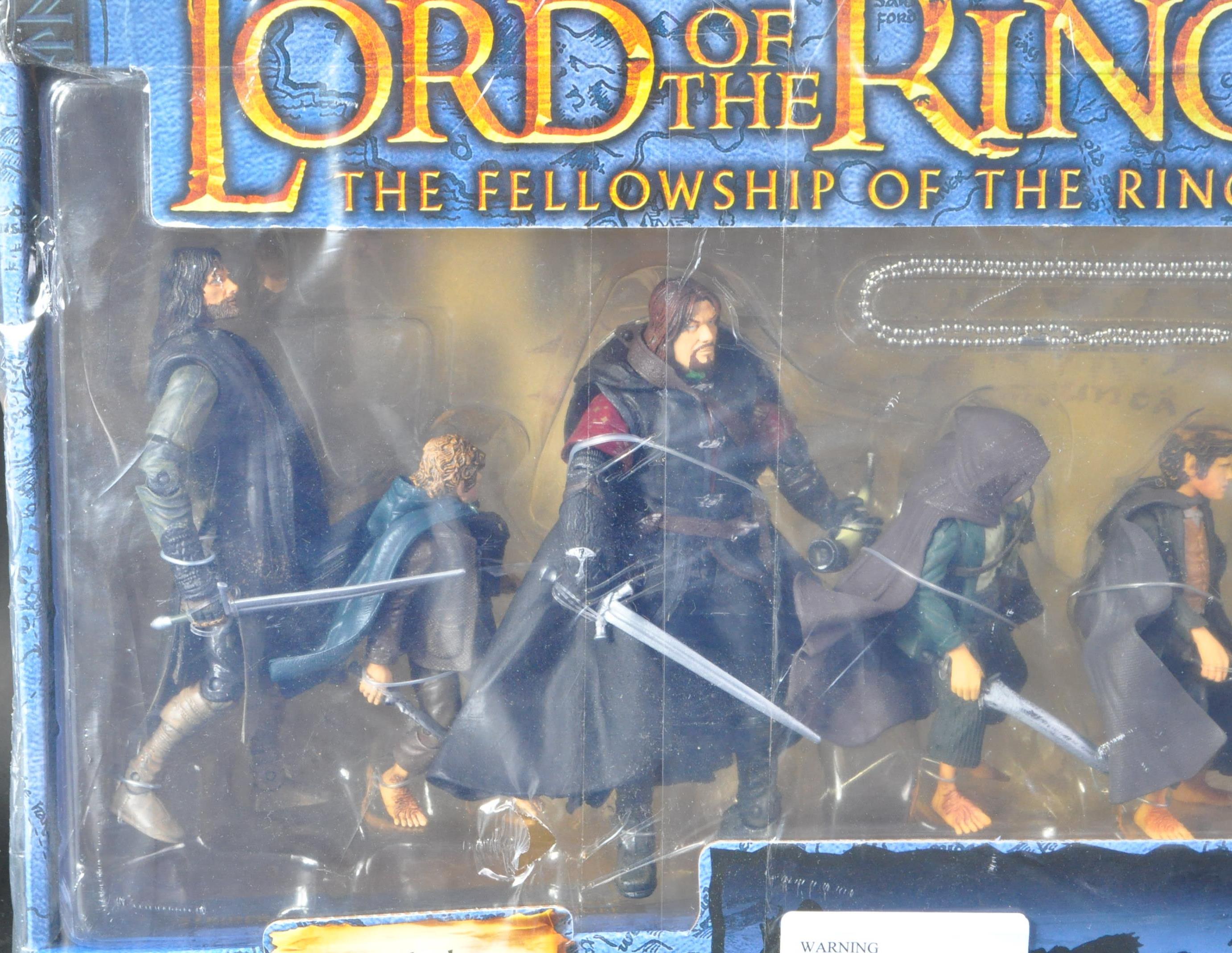 TOY BIZ LOTR LORD OF THE RINGS FELLOWSHIP OF THE RING ACTION FIGURES - Image 2 of 5