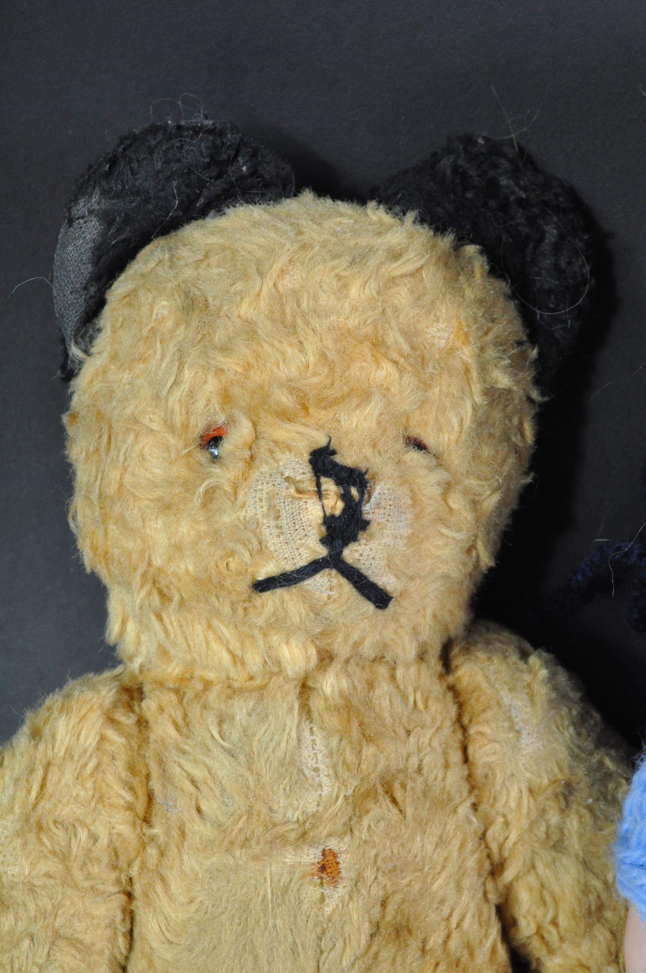 BEARS & DOLLS - A COLLECTION OF VINTAGE DOLLS & TEDDY BEAR - Image 2 of 6