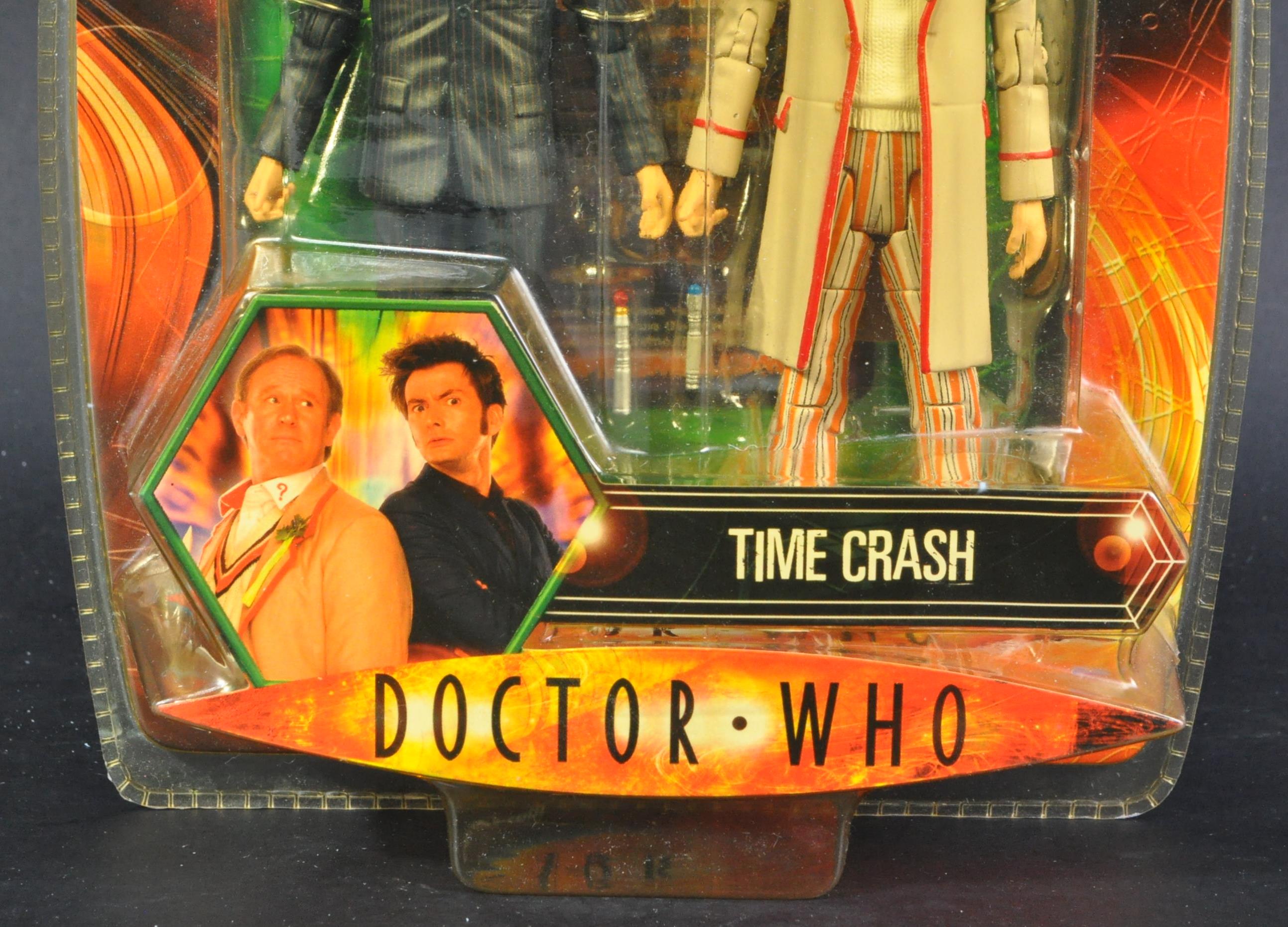 DOCTOR WHO - CHARACTER OPTIONS - SDCC EXCLUSIVE ' TIME CRASH ' FIGURE - Image 3 of 4