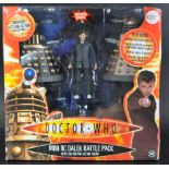 DOCTOR WHO - CHARACTER OPTIONS - MINI RC DALEK BATTLE PACK