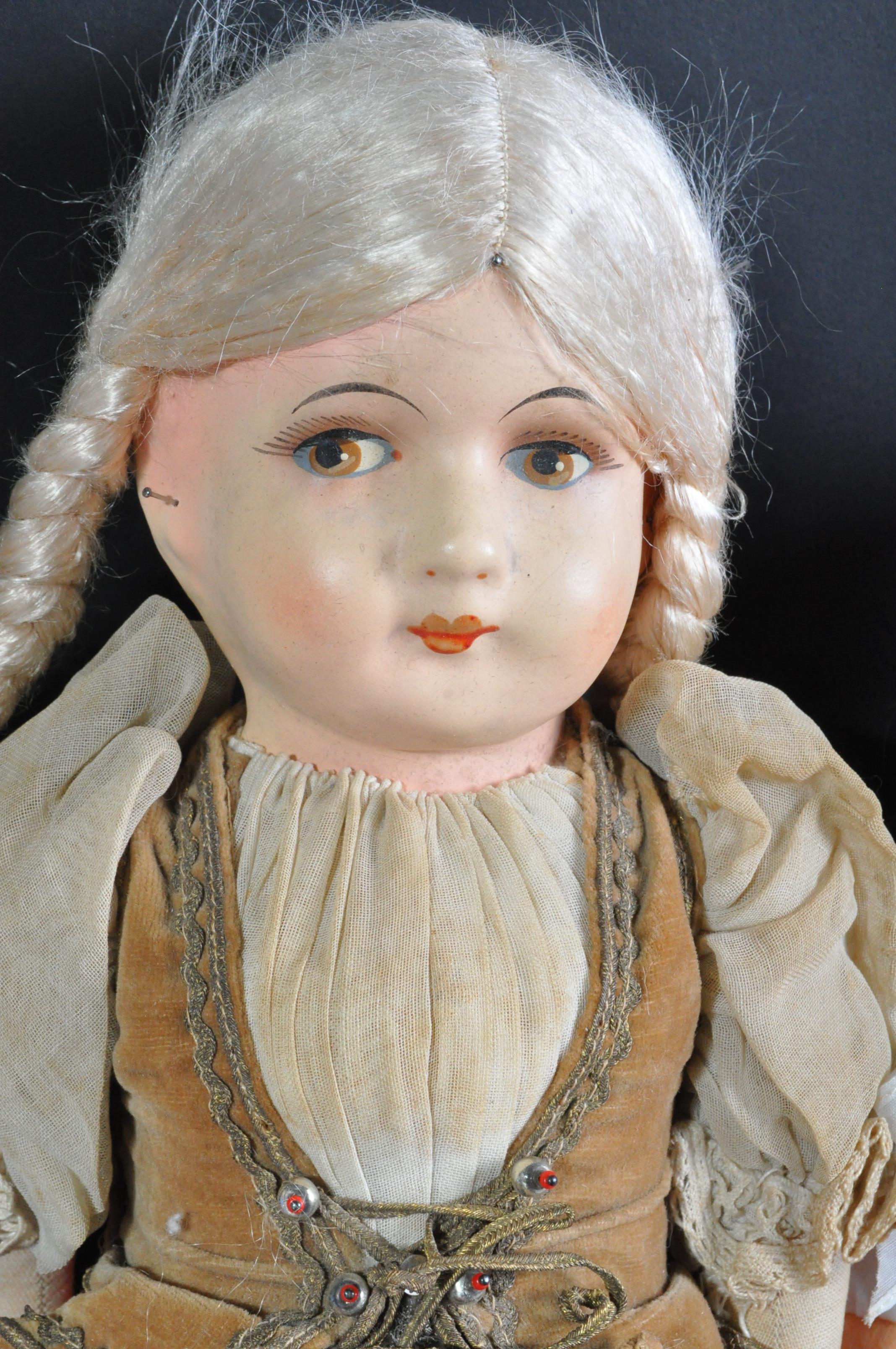 BEARS & DOLLS - A COLLECTION OF VINTAGE DOLLS & TEDDY BEAR - Image 4 of 6