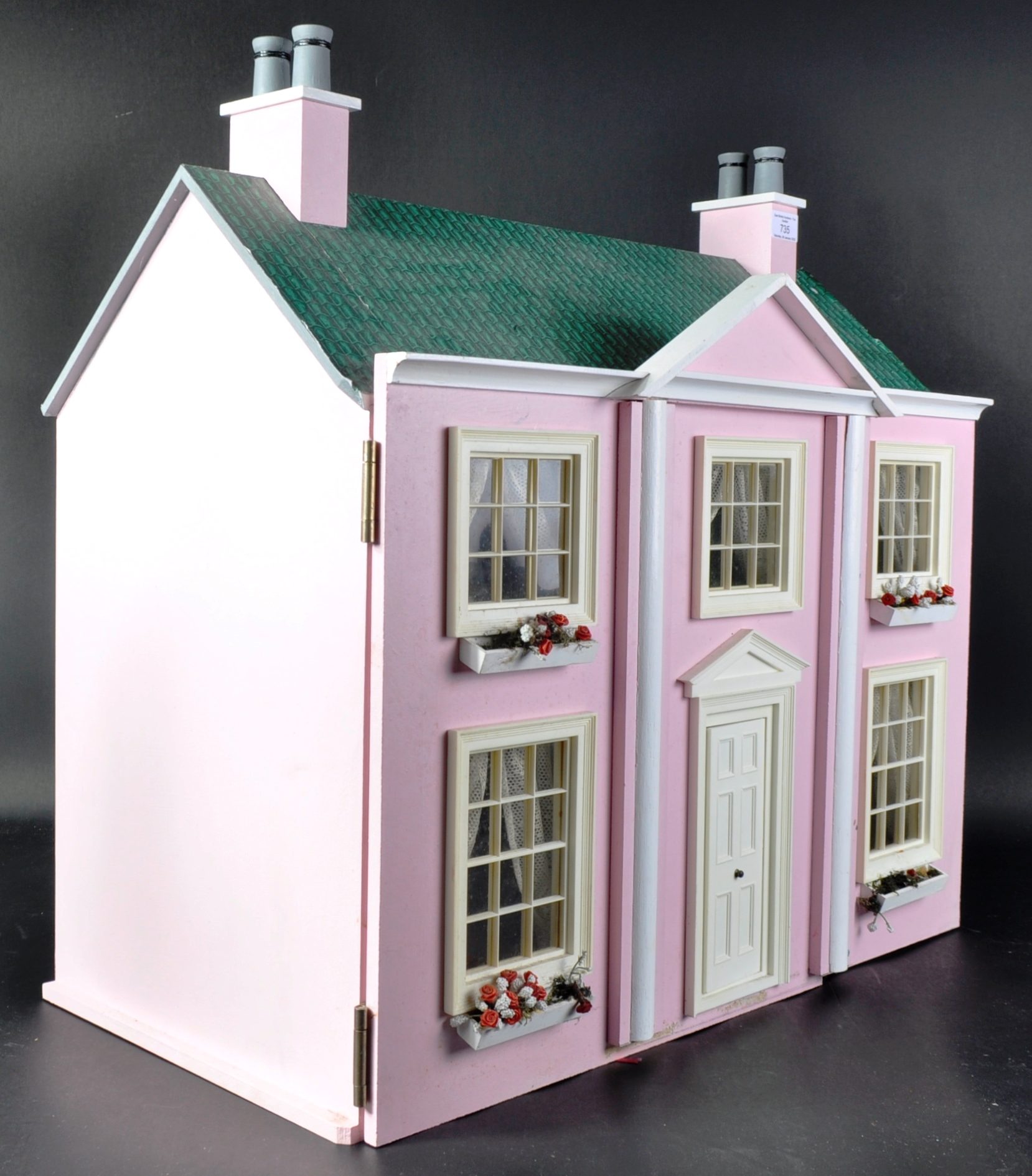 CHARMING VINTAGE HAND BUILT WOODEN DOLLS HOUSE - Image 5 of 12
