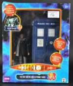 DOCTOR WHO - UNDERGROUND TOYS - FIRST DOCTOR TARDIS ACTION FIGURE SET