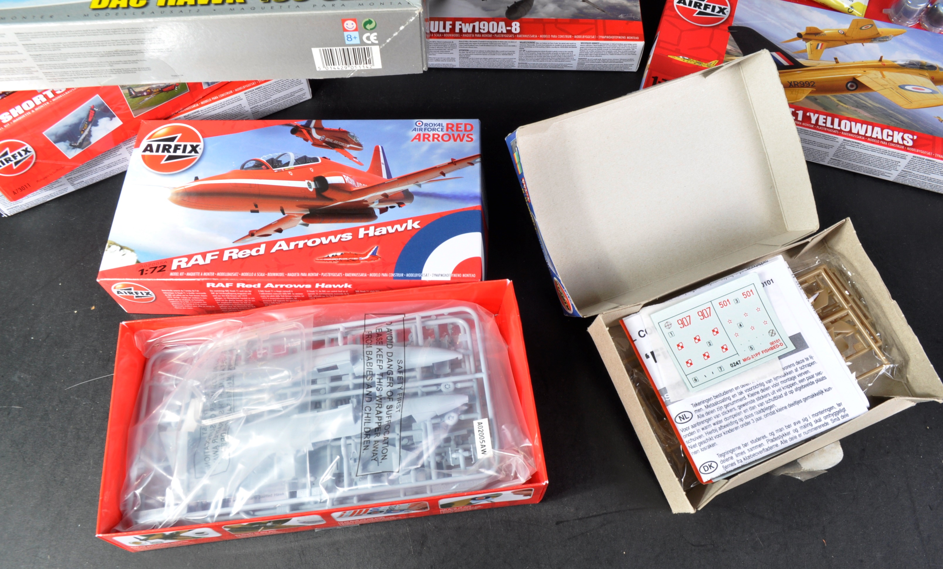 COLLECTION OF AIRFIX AVIATION THEMED PLASTIC MODEL KITS - Image 7 of 7