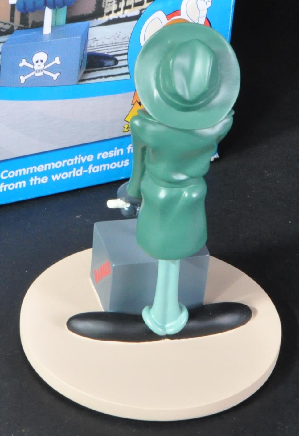 DANGER MOUSE - 25TH ANNIVERSARY COMMEMORATIVE FIGURES - Image 5 of 9