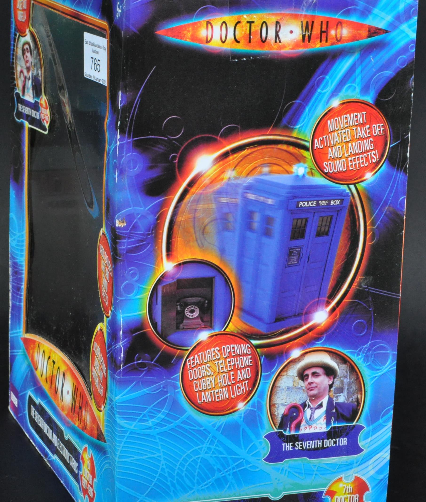 DOCTOR WHO - UNDERGROUND TOYS - SEVENTH DOCTOR ELECTRONIC TARDIS - Image 4 of 5
