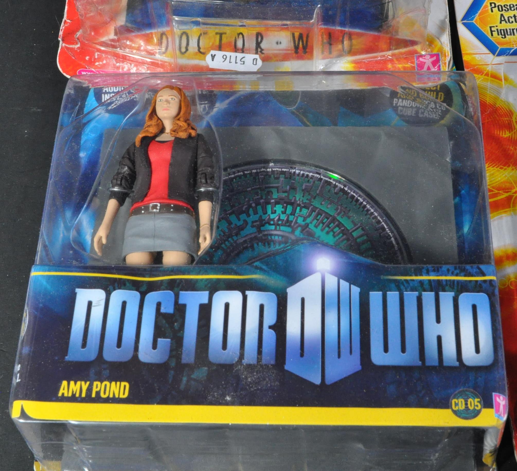 DOCTOR WHO - CHARACTER OPTIONS - COLLECTION OF ACTION FIGURES - Image 4 of 8