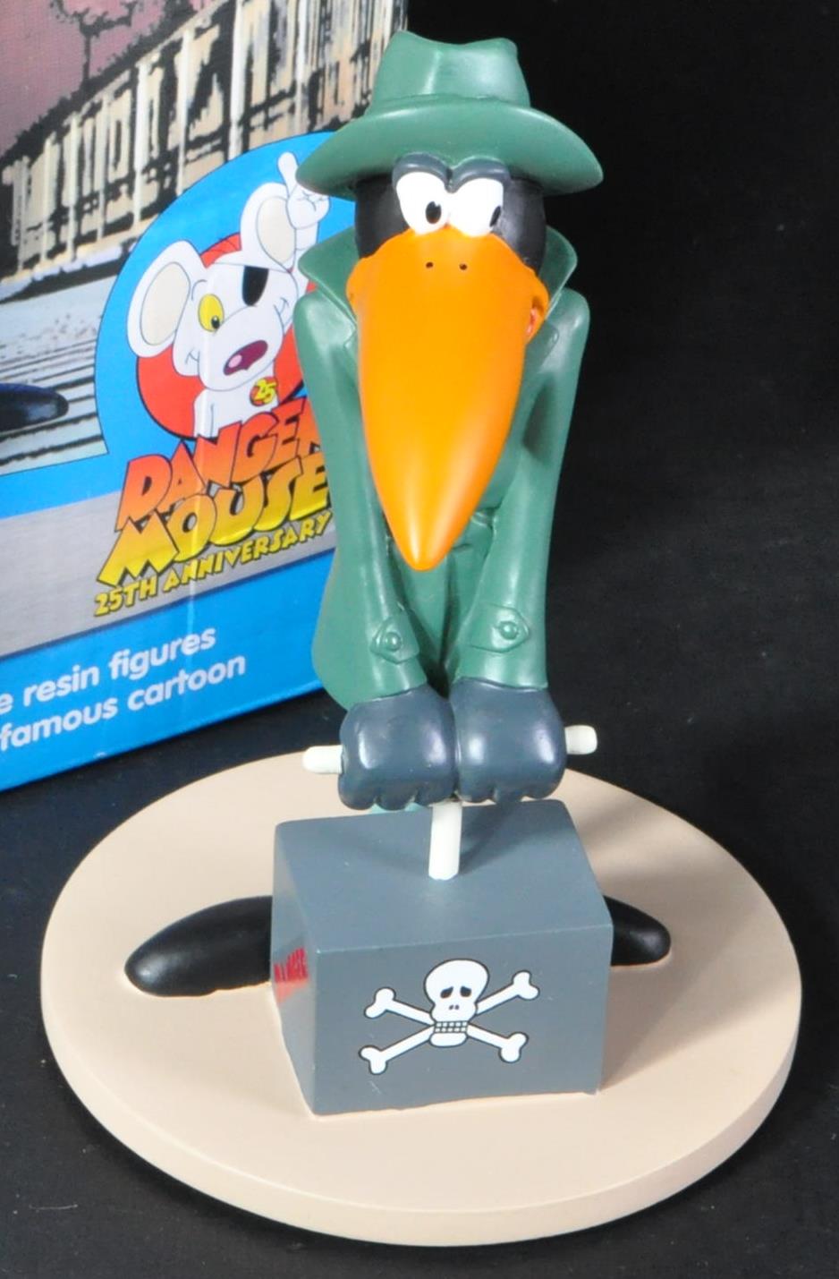 DANGER MOUSE - 25TH ANNIVERSARY COMMEMORATIVE FIGURES - Image 4 of 9