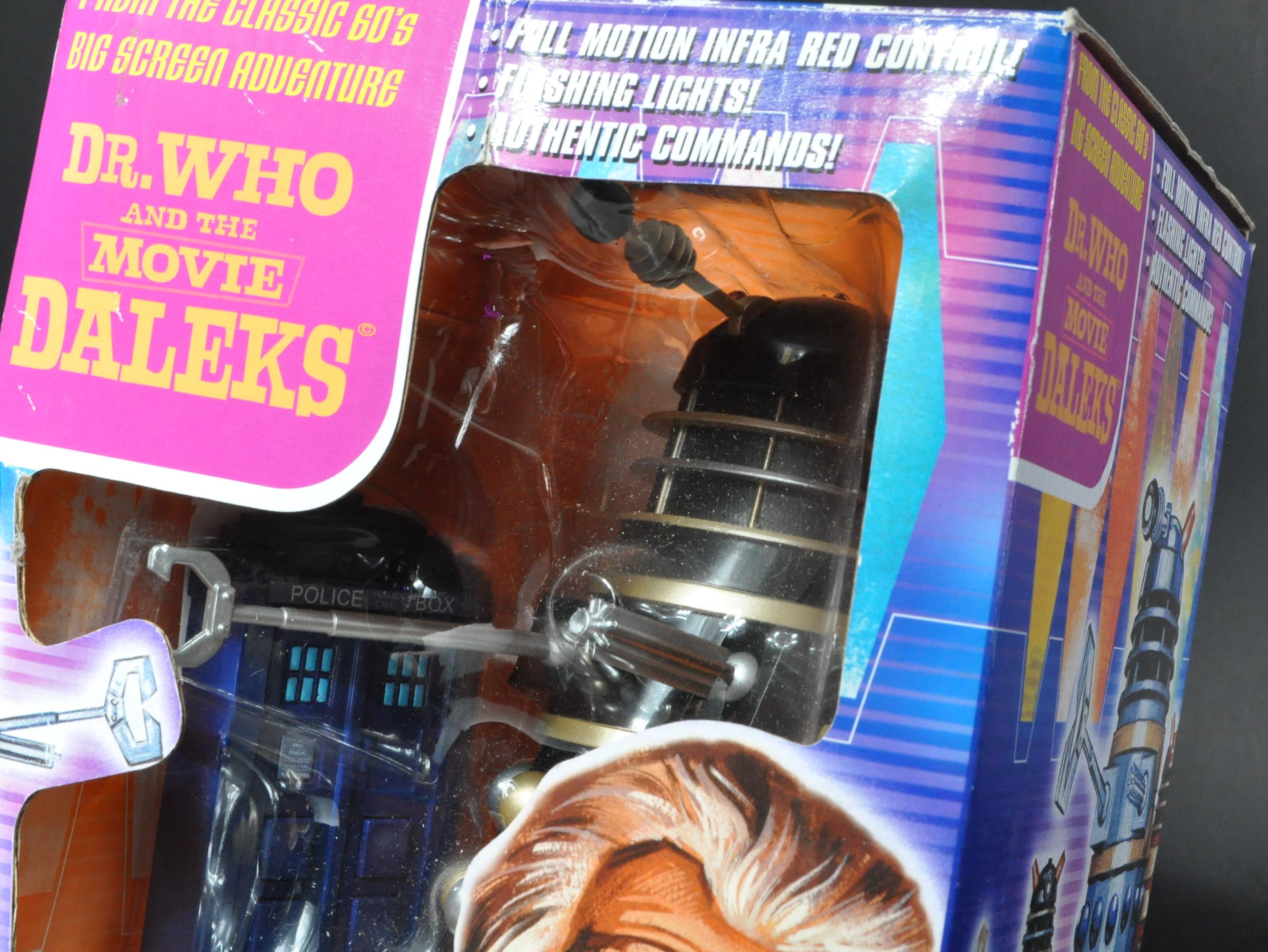 DOCTOR WHO - PRODUCT ENTERPRISE - RADIO CONTROLLED MOVIE DALEK - Image 3 of 6