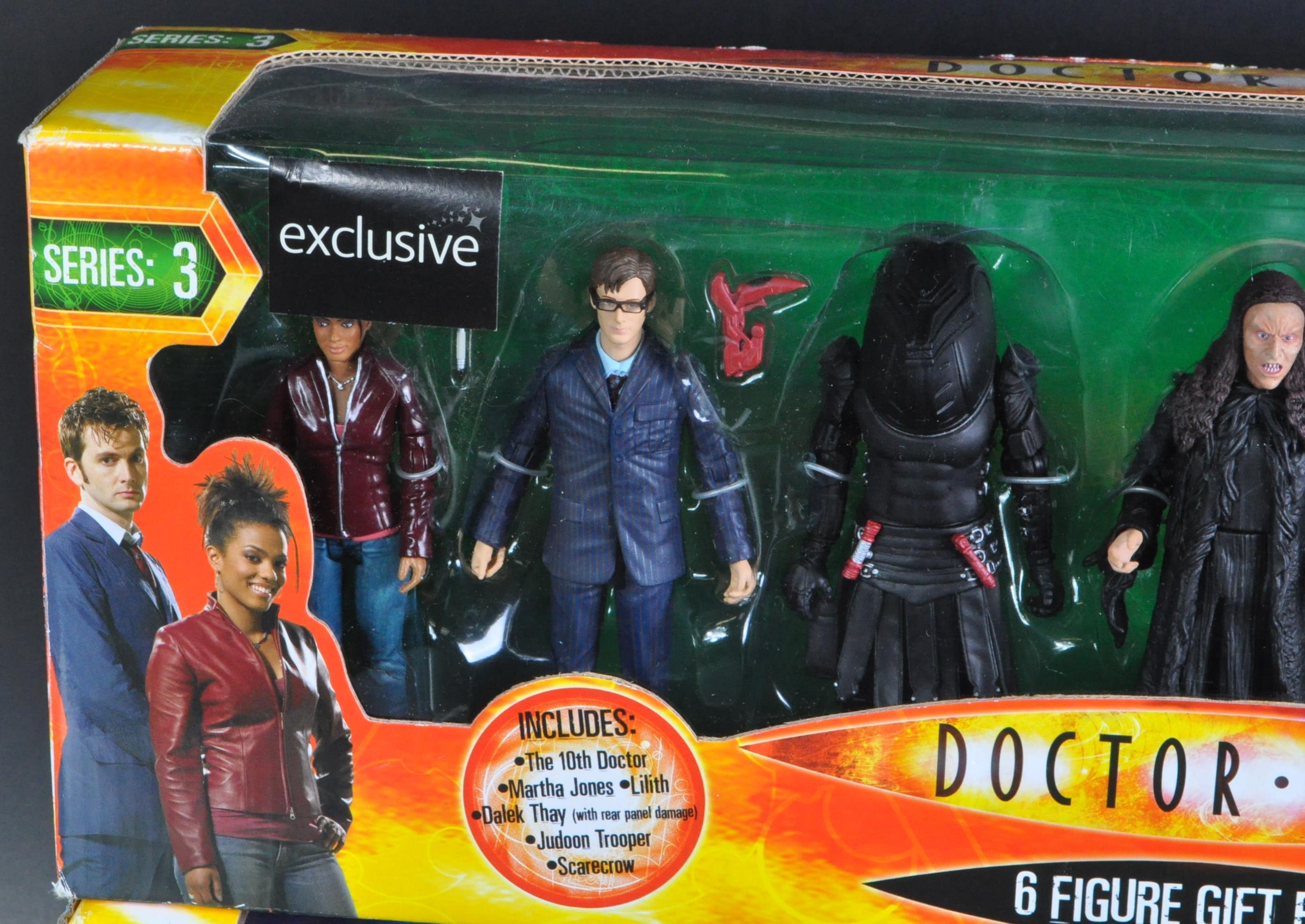 DOCTOR WHO - CHARACTER OPTIONS - TWO 6 FIGURE GIFT PACK ACTION FIGURES - Image 2 of 7