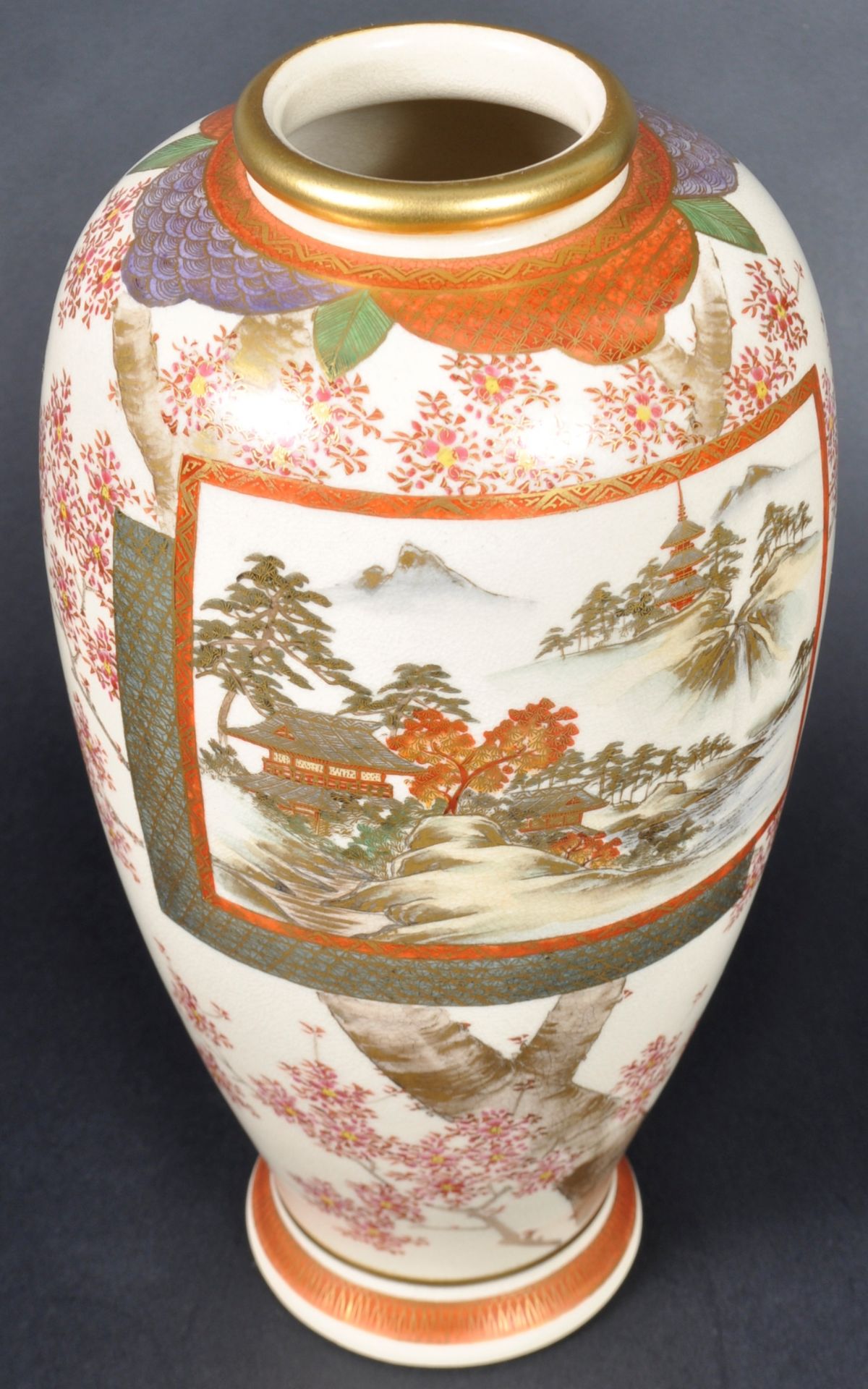 19TH CENTURY JAPANESE MEIJI PERIOD SATSUMA VASE - Bild 2 aus 9