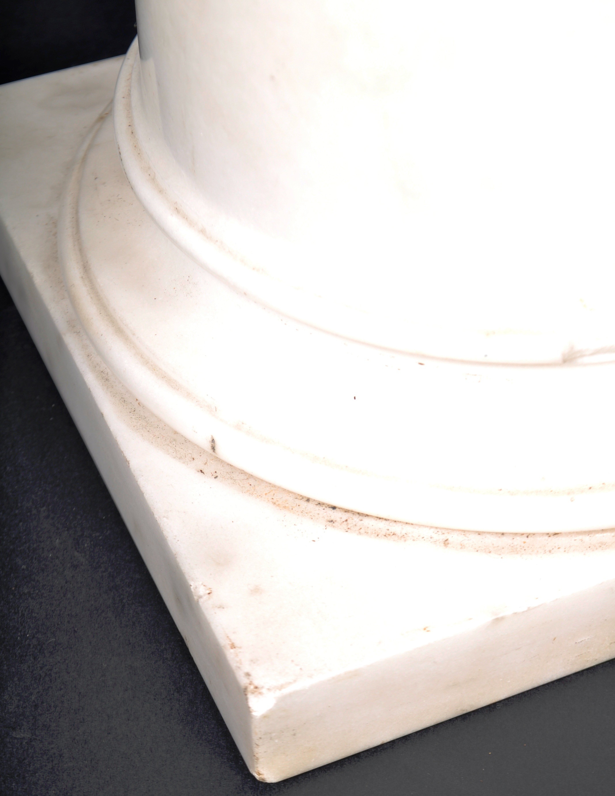 19TH CENTURY VICTORIAN WHITE MARBLE PLINTH / STAND - Image 3 of 7
