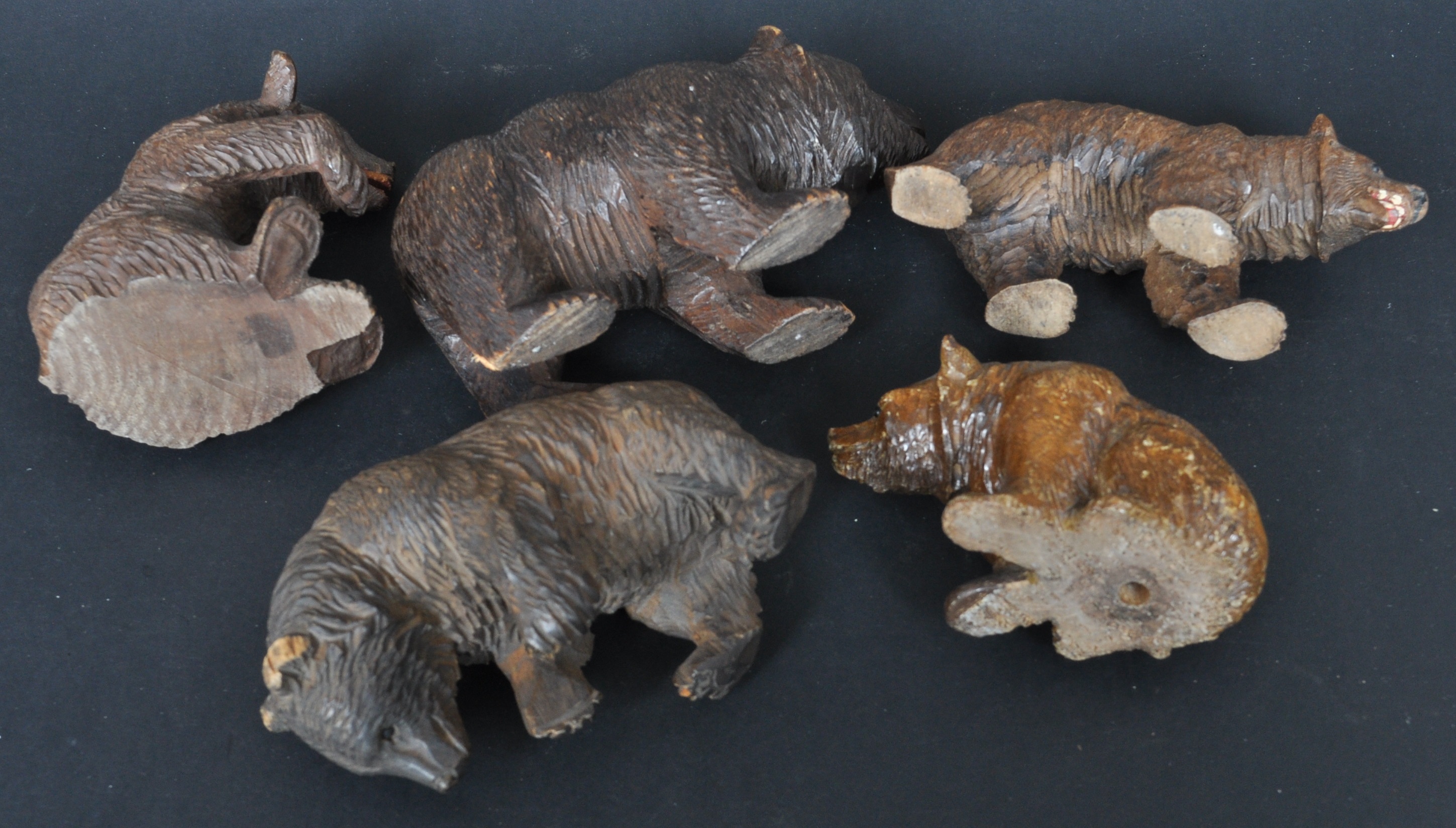 19TH CENTURY BLACK FOREST CARVED BEAR FIGURINES - Image 8 of 8