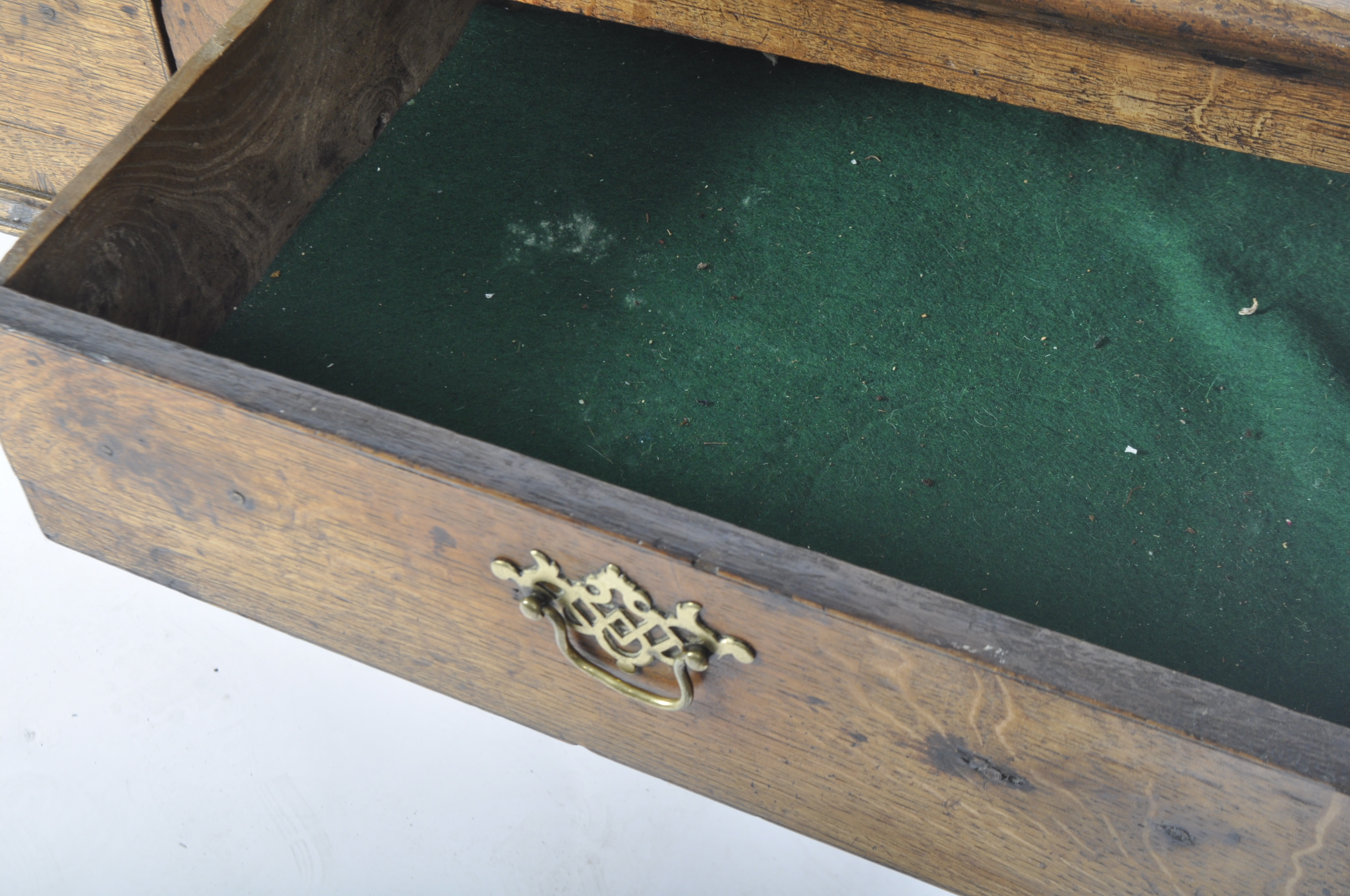 18TH CENTURY OAK DRESSER BASE - Image 5 of 9