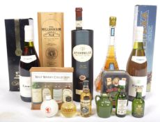 SELECTION OF ASSORTED WINE, SPIRITS AND ALE WITH MINIATURES