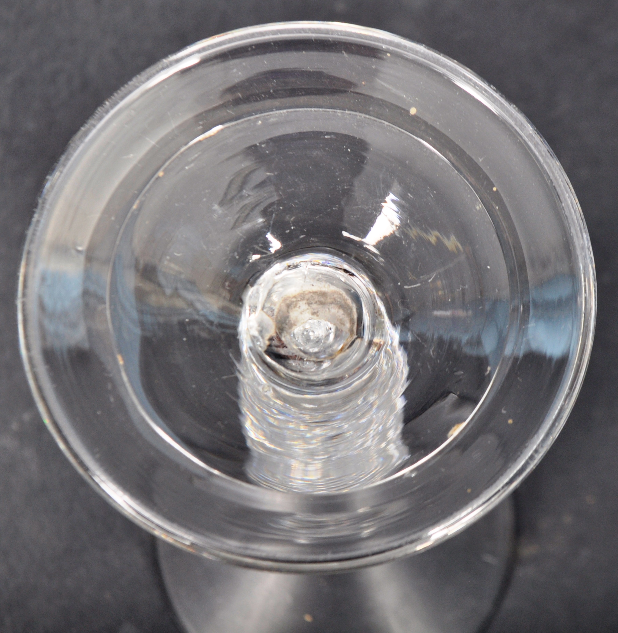 18TH CENTURY GEORGE III AIR TWIST WINE DRINKING GLASS - Image 5 of 5