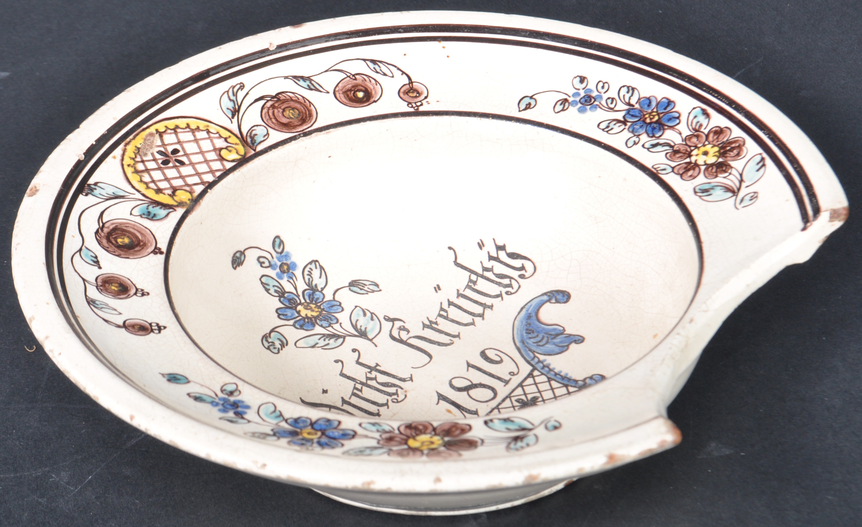 19TH CENTURY DUTCH DELFTWARE TIN GLAZED BARBERS DISH - Image 5 of 7