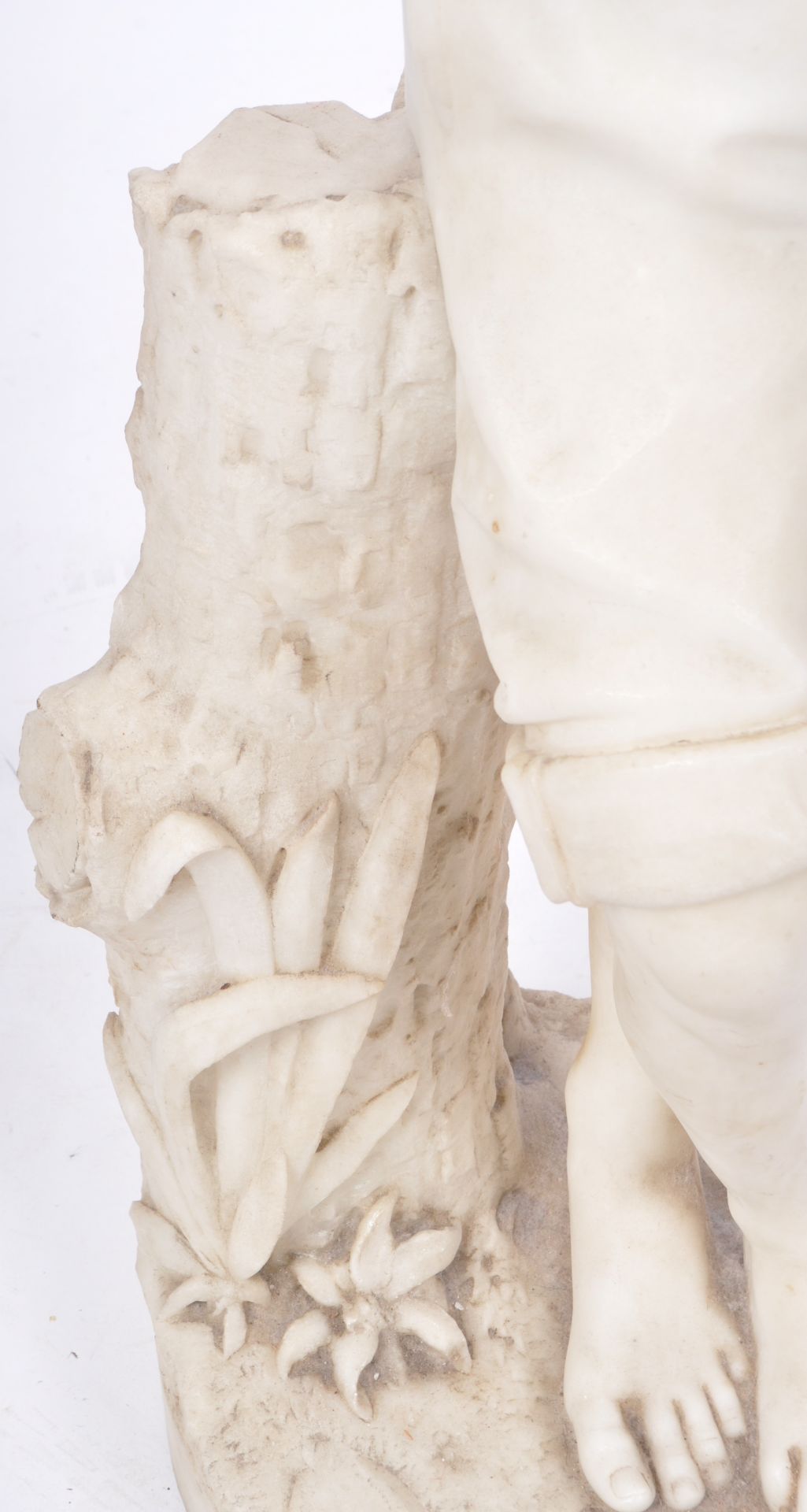 LARGE 19TH CENTURY ITALIAN WHITE MARBLE HUNTSMAN STATUE - Image 7 of 11