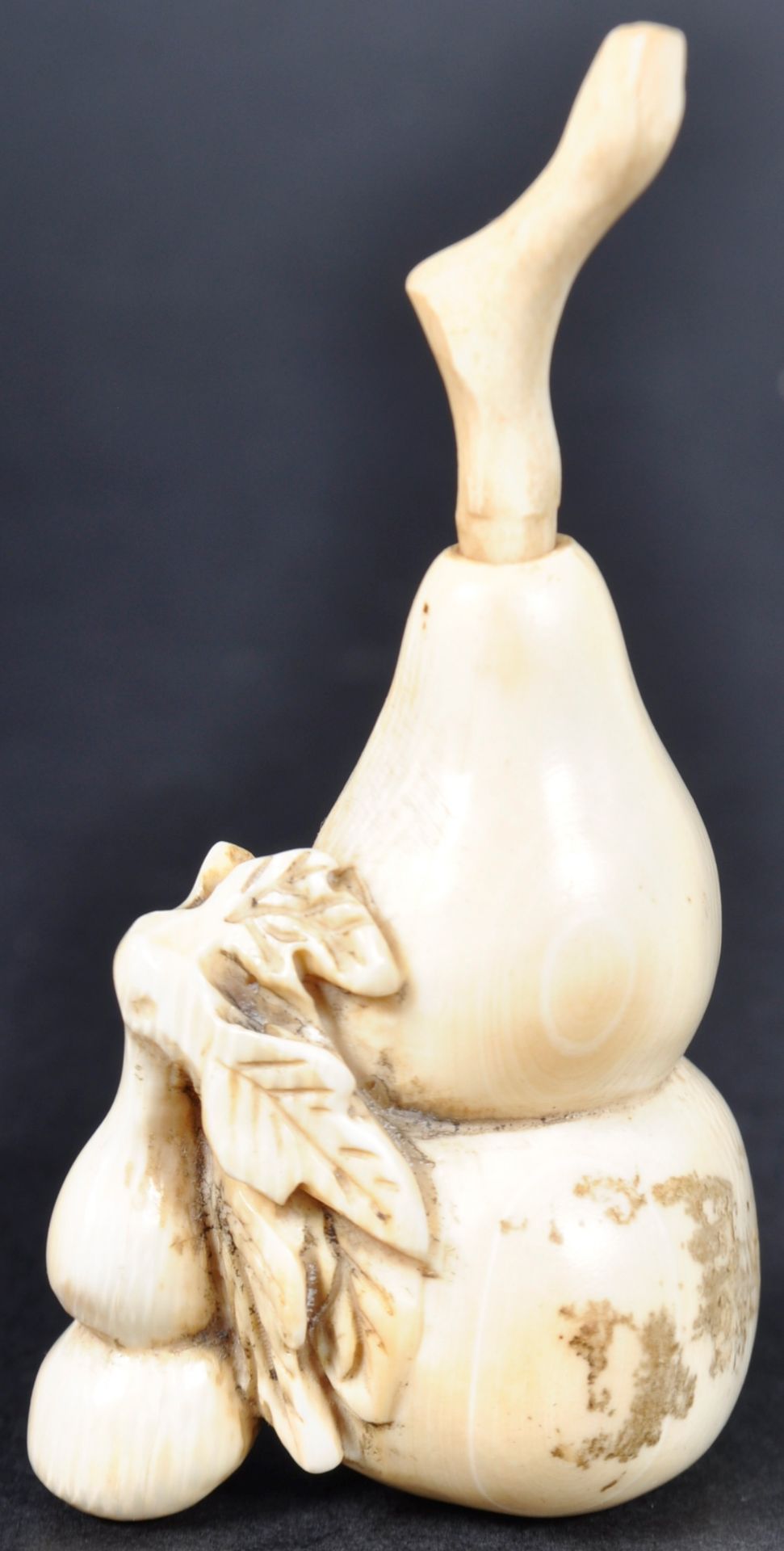 EARLY 20TH CENTURY JAPANESE IVORY INRO, NETSUKE AND TWO SCENT BOTTLES - Bild 6 aus 9