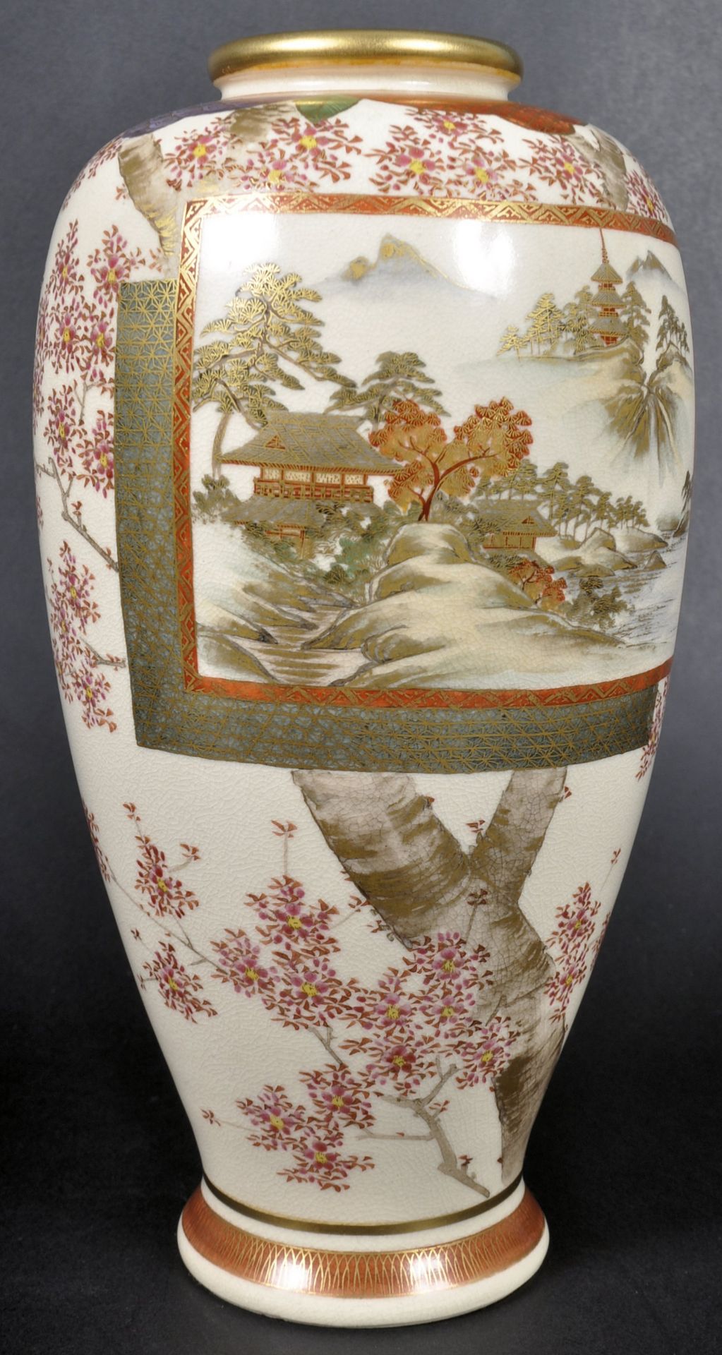 19TH CENTURY JAPANESE MEIJI PERIOD SATSUMA VASE