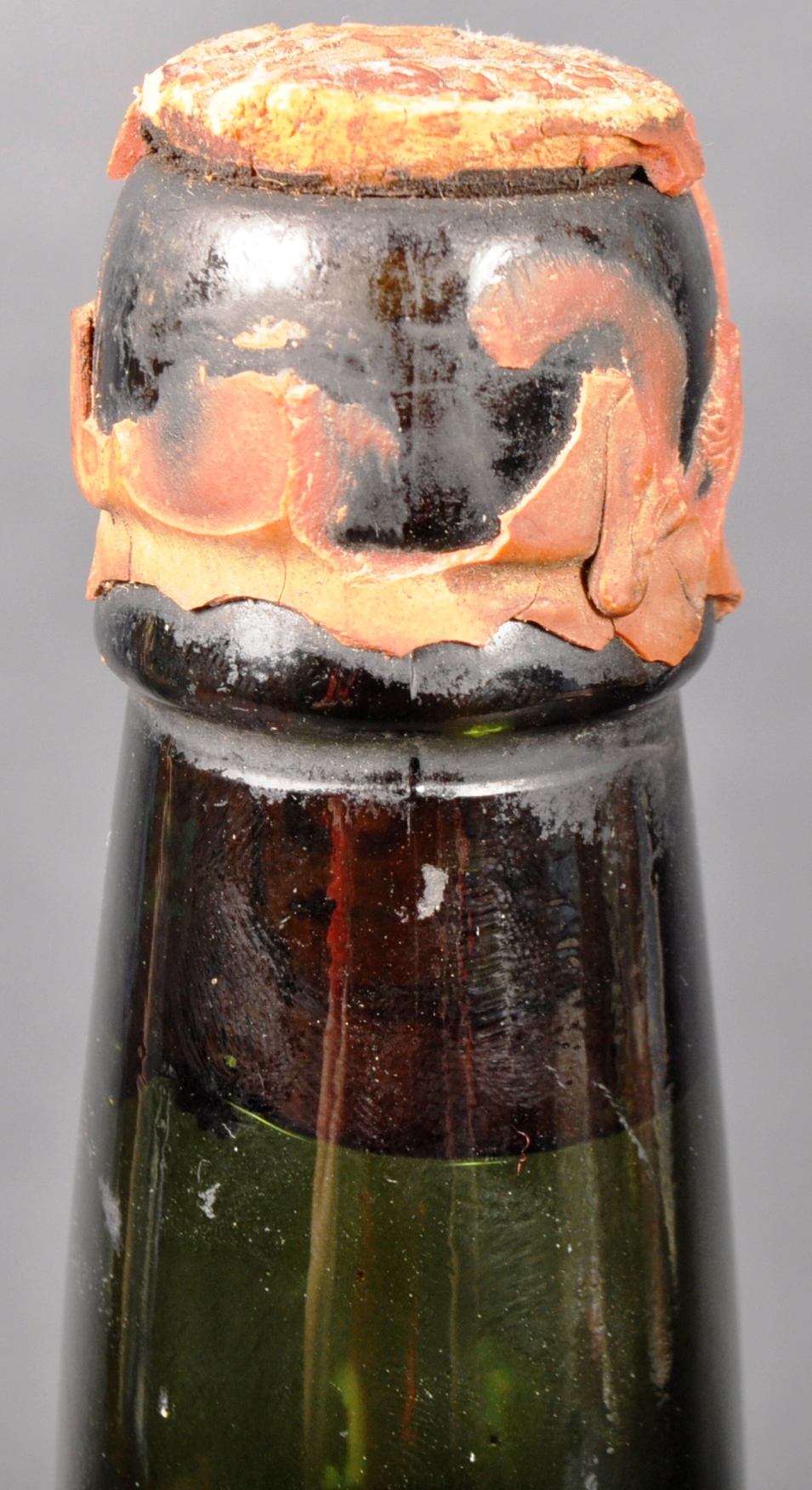 1948 TAYLOR'S BOTTLE PORT HAVING A GOOD LEVEL - Image 3 of 4