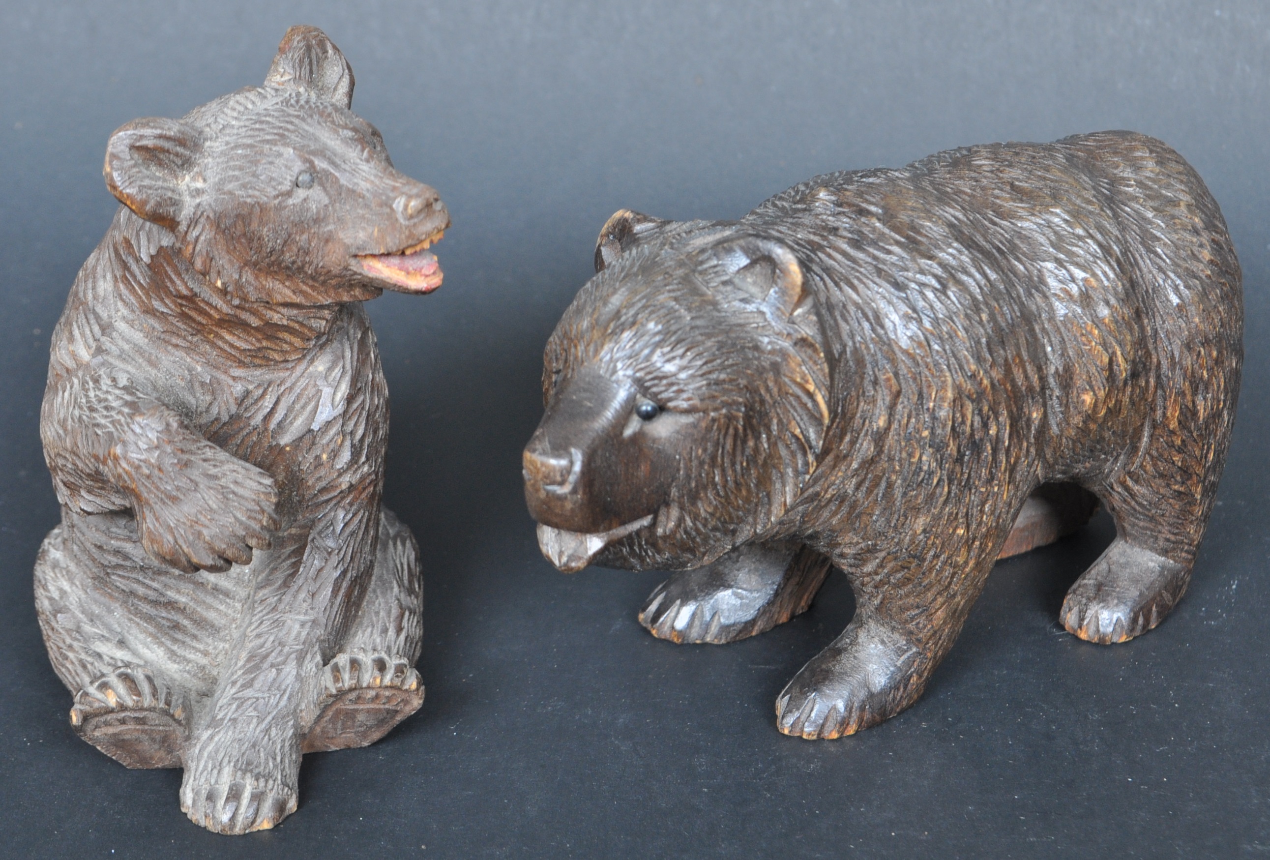 19TH CENTURY BLACK FOREST CARVED BEAR FIGURINES - Image 6 of 8