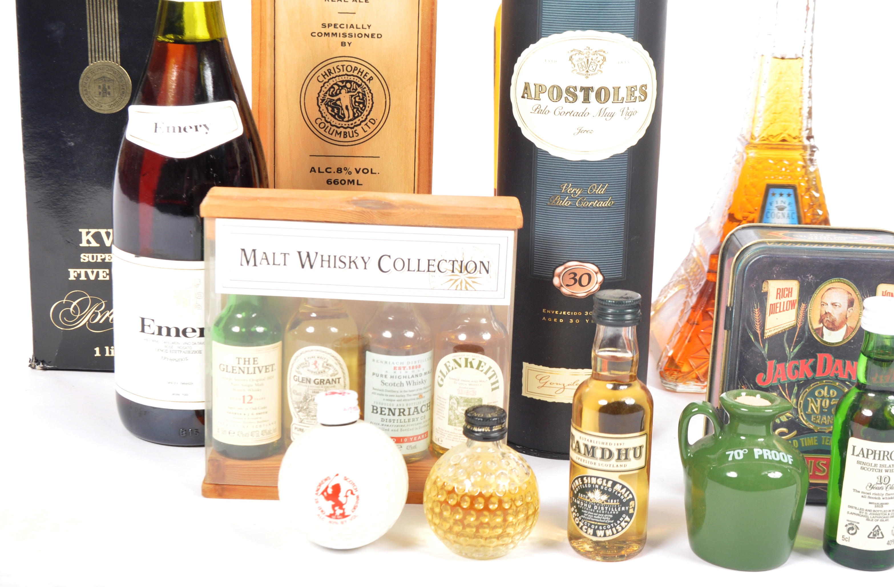 SELECTION OF ASSORTED WINE, SPIRITS AND ALE WITH MINIATURES - Image 5 of 6