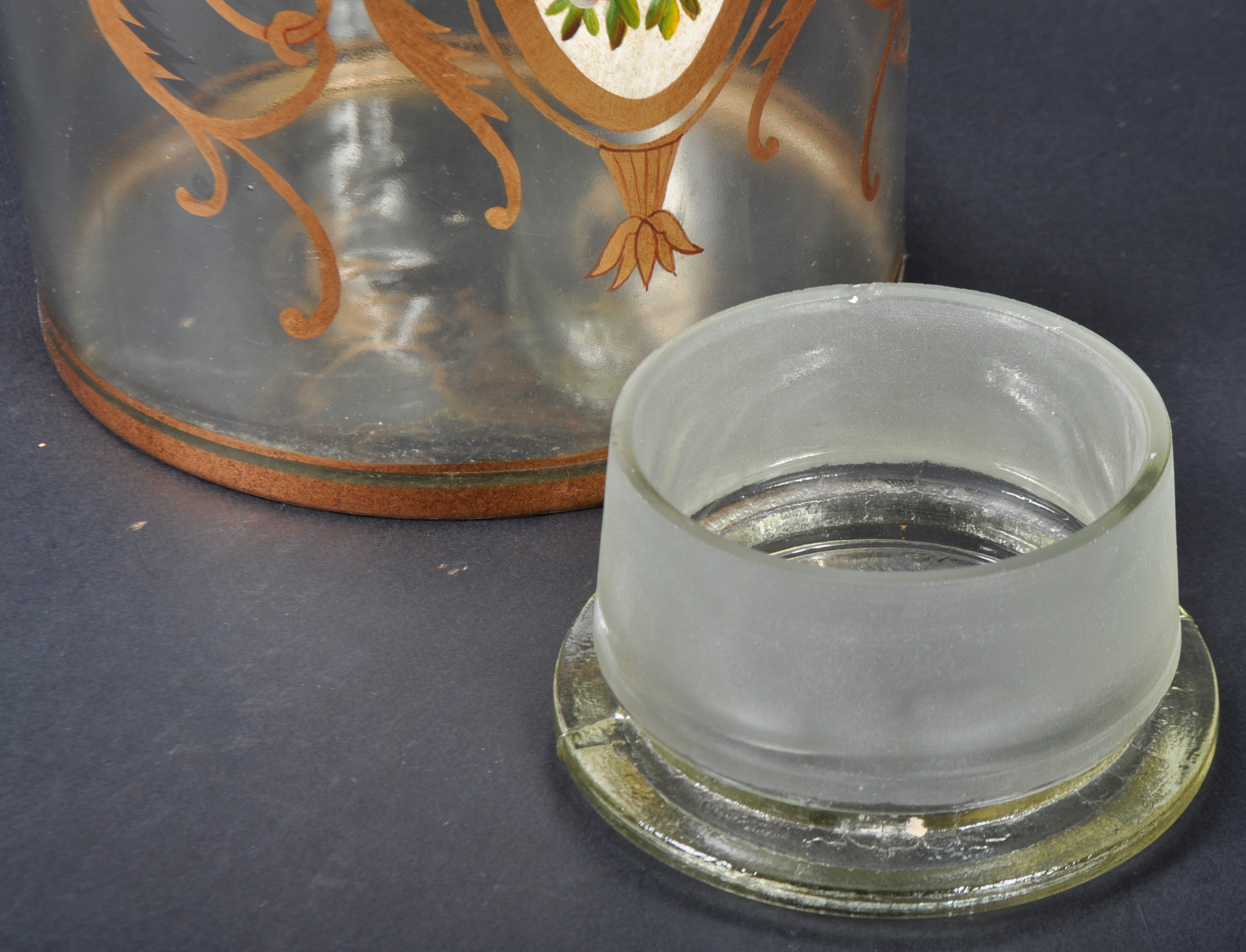LARGE 19TH CENTURY VICTORIAN GILT GLASS SWEET JAR - Image 6 of 7