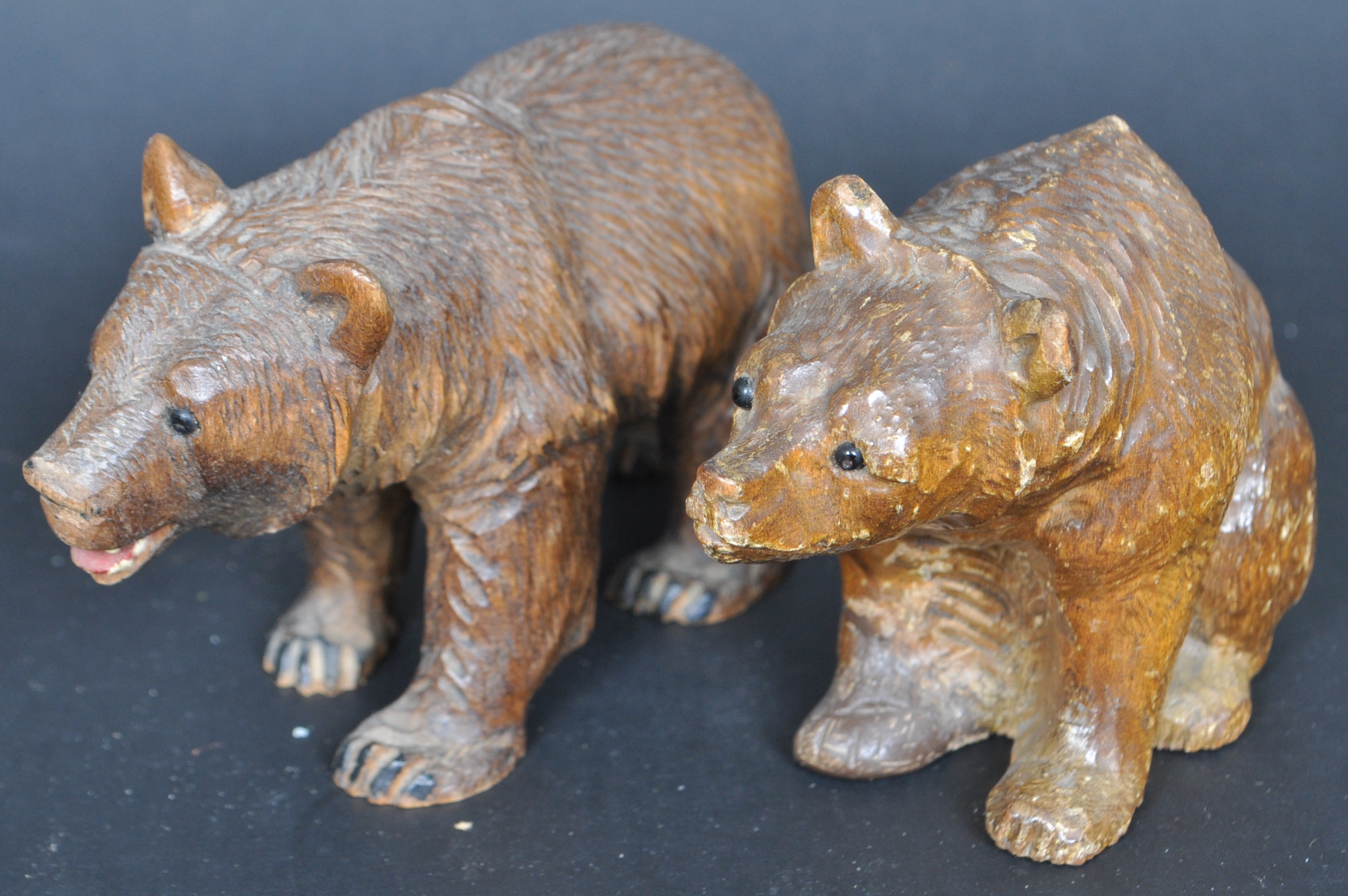 19TH CENTURY BLACK FOREST CARVED BEAR FIGURINES - Image 4 of 8