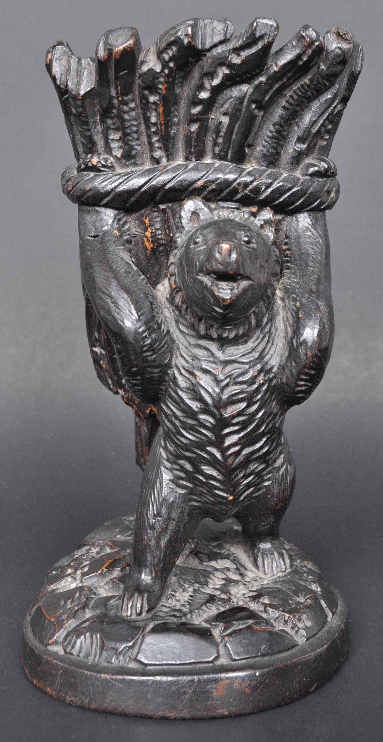 19TH CENTURY GERMAN BLACK FOREST BEAR SPILL VASE - Image 2 of 7