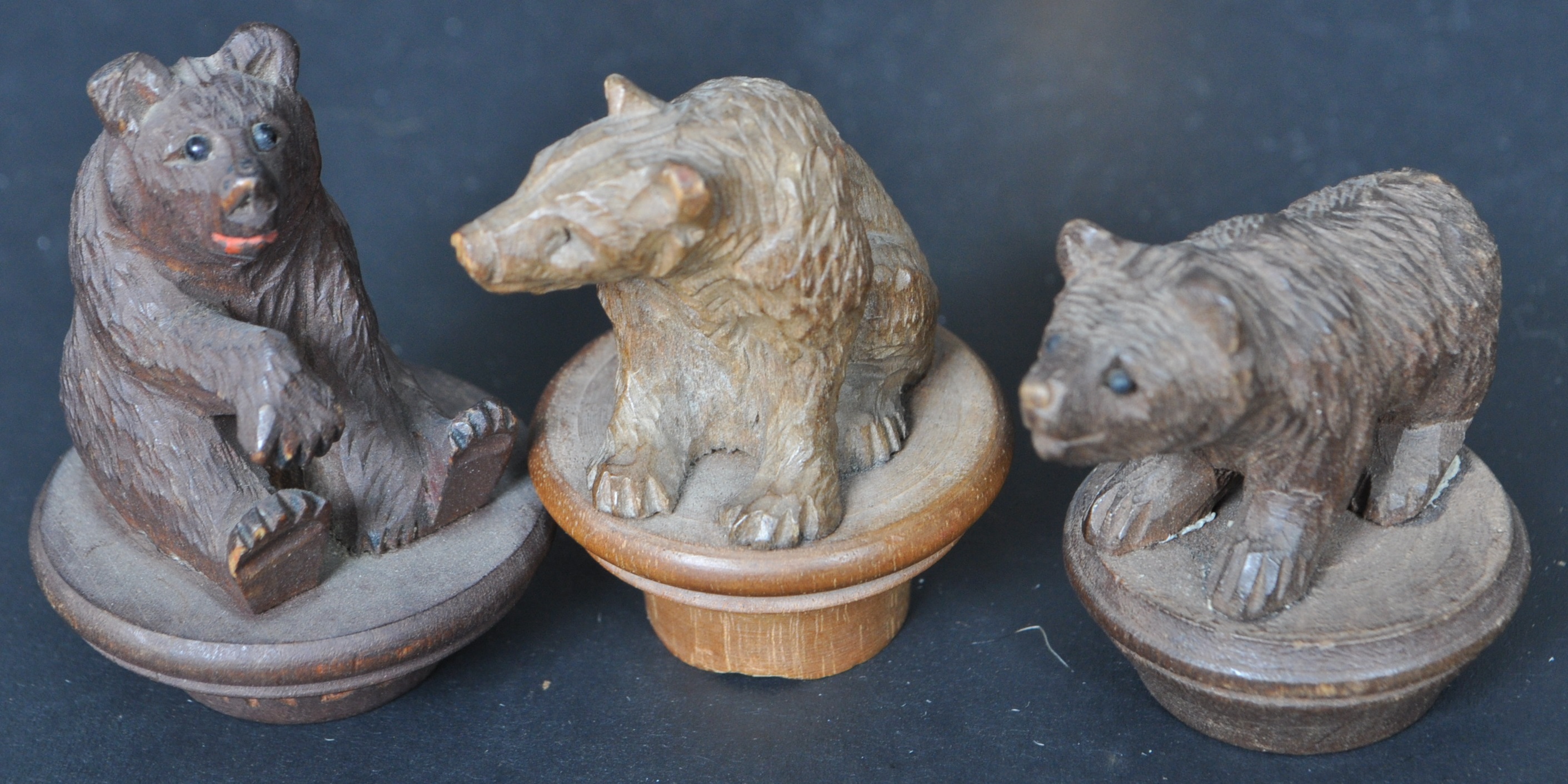 COLLECTION OF 19TH CENTURY CARVED BLACK FOREST BEARS - Image 6 of 7