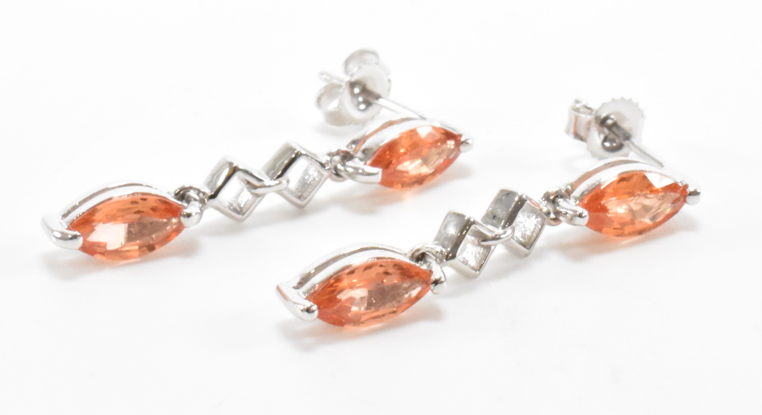 HALLMARKED 18CT GOLD & PADPARADSCHA SAPPHIRE EARRINGS - Image 2 of 12