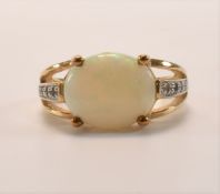 HALLMARKED 9CT GOLD OPAL & TOPAZ RING