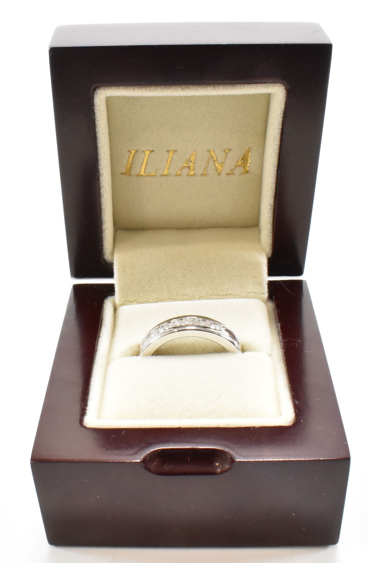 HALLMARKED ILIANA 18CT GOLD & DIAMOND HALF HOOP RING - Image 23 of 25