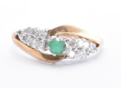 HALLMARKED 9CT GREEN AGATE & CZ RING