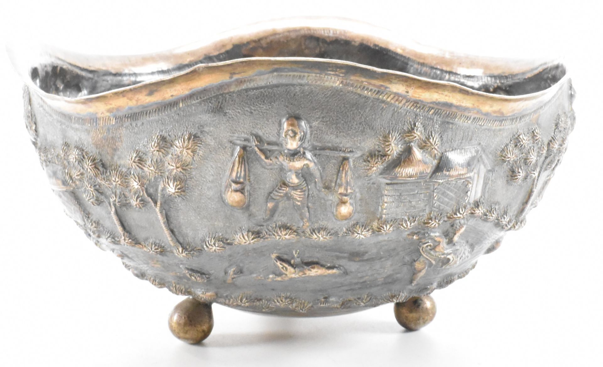 19TH CENTURY ANGLO INDIAN COLONIAL SILVER LUCKNOW BOWL