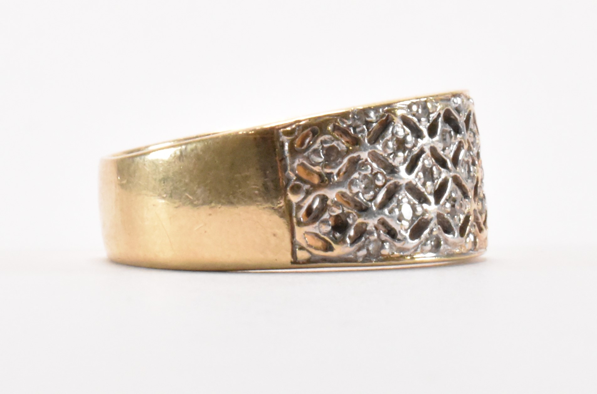 HALLMARKED 9CT GOLD & DIAMOND RING - Image 4 of 7